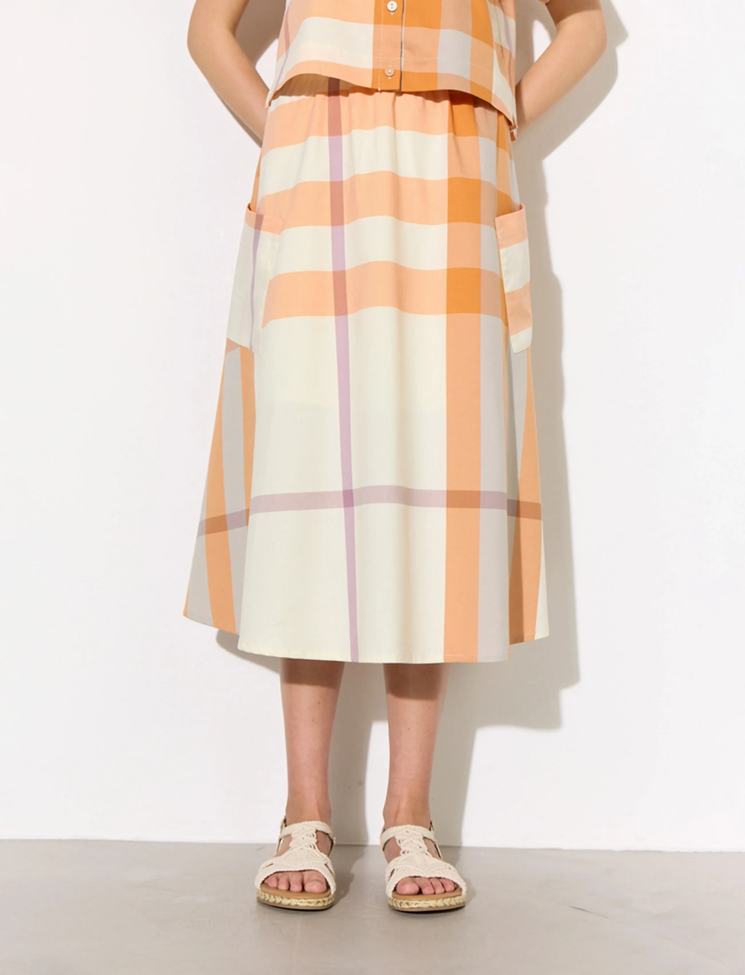 Hunkøn - Frankie Skirt - midi-röcke - orange checked - 5