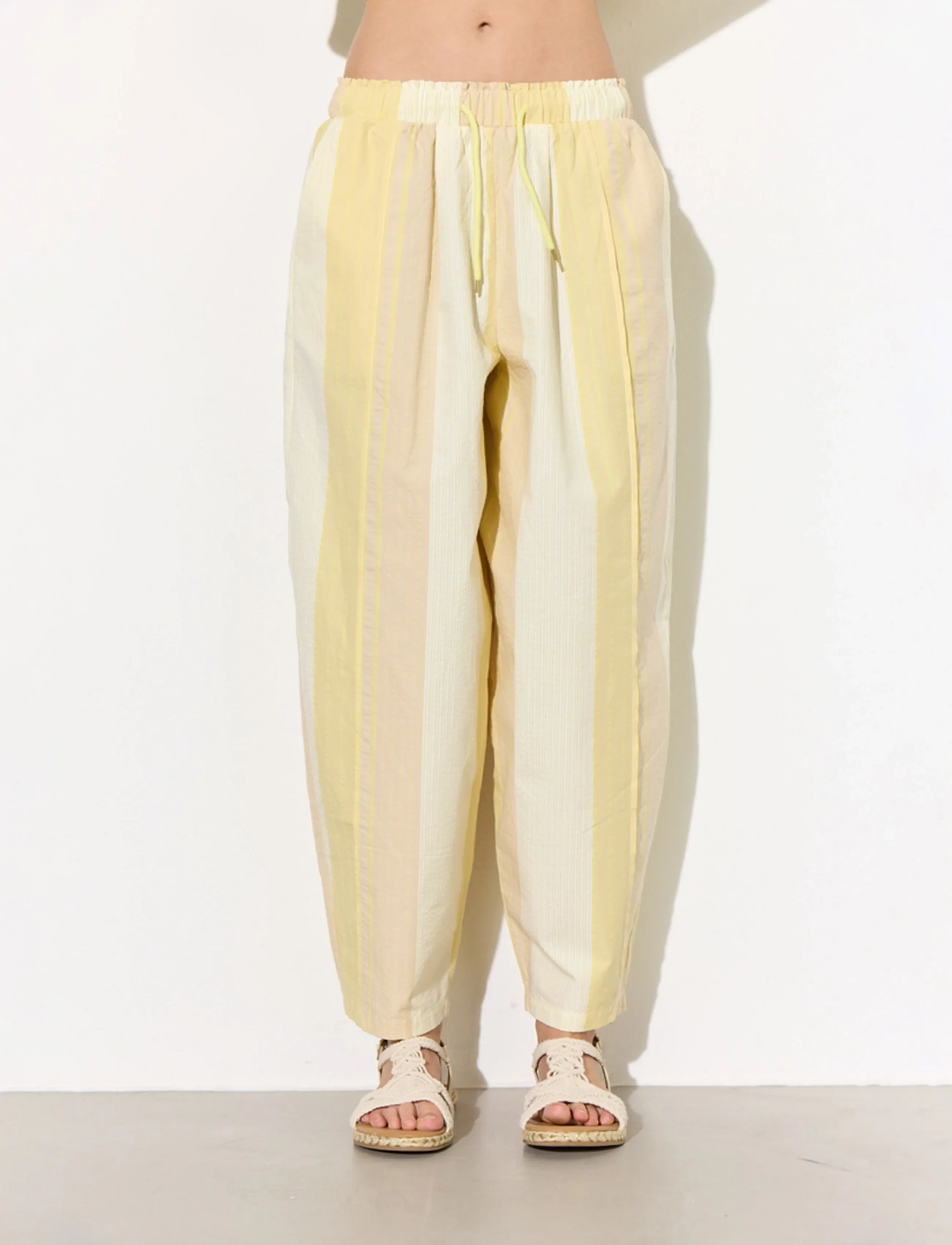 Hunkøn - Tilly Trousers - statinės formos kelnės - yellow - 3