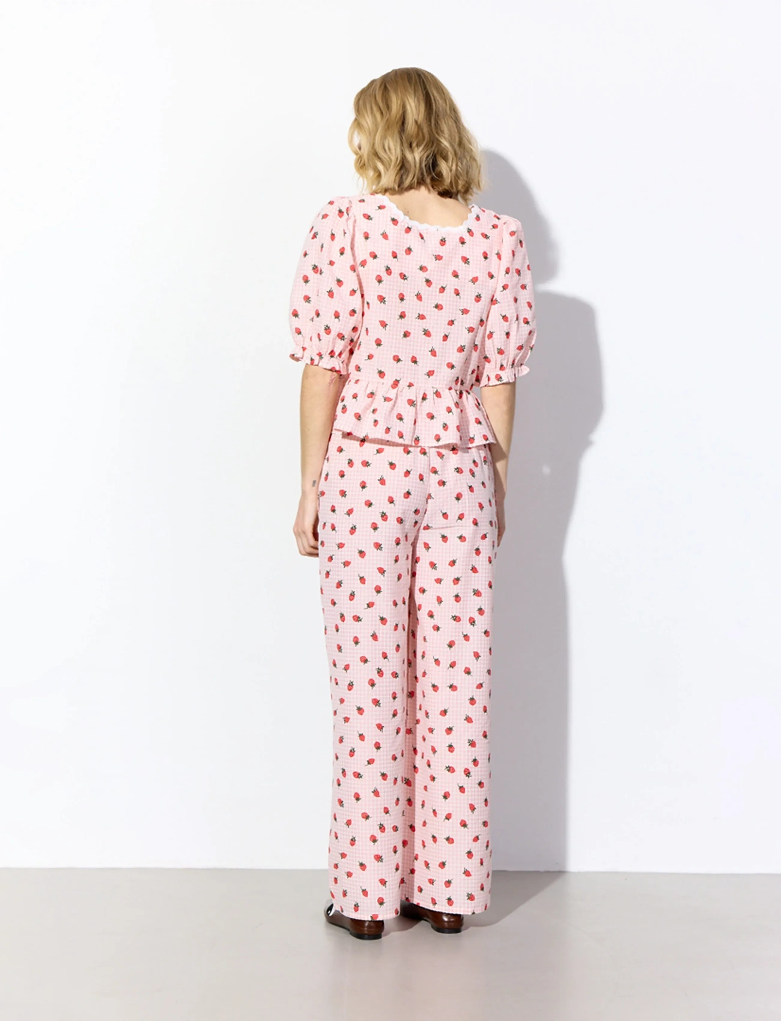 Hunkøn - Ruth Trousers - wide leg trousers - pink - 5