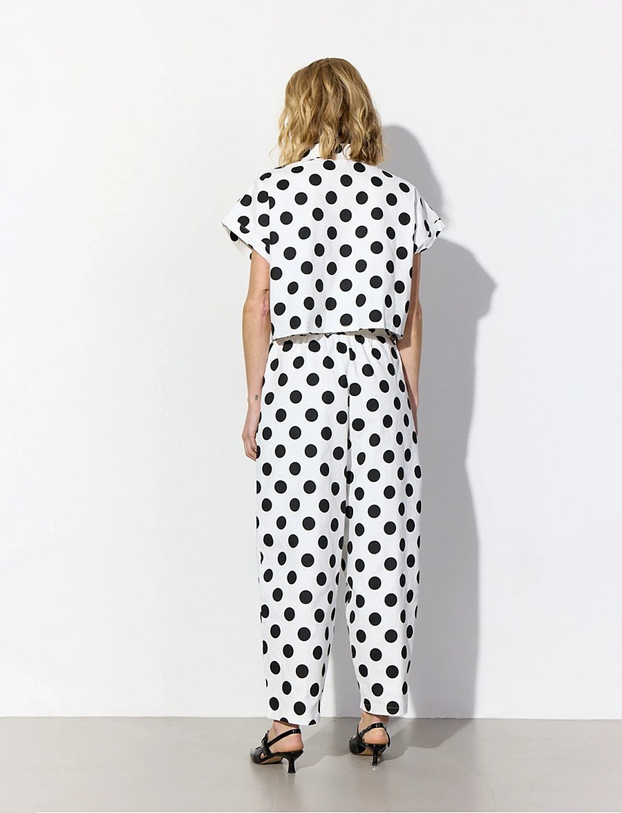 Hunkøn - Divina Trousers - barrel-bukser - white w/ dots - 4