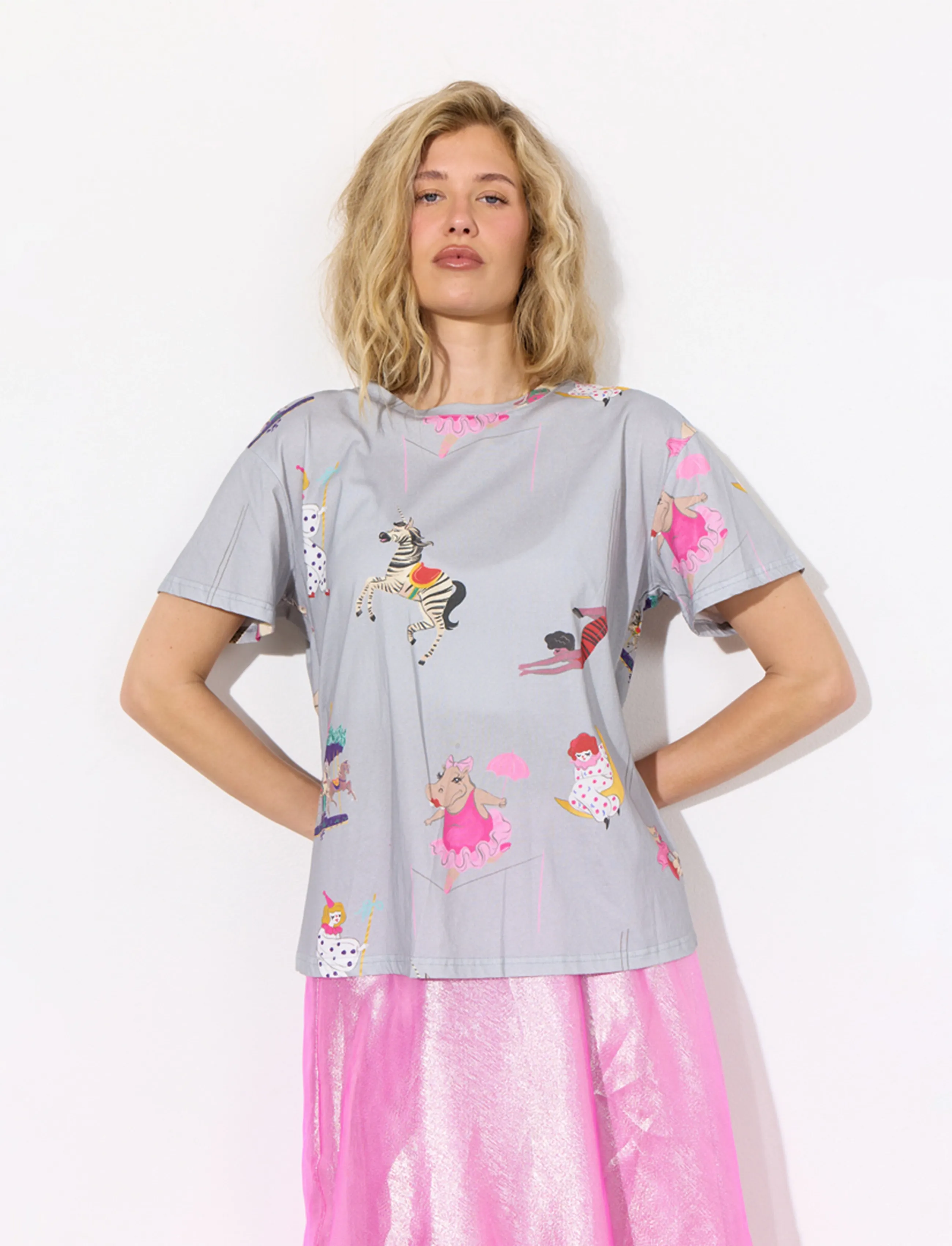 Hunkøn Mirage T-shirt - T-shirts & Toppe - GREY SHOWSTOPPER ART PRINT / grey