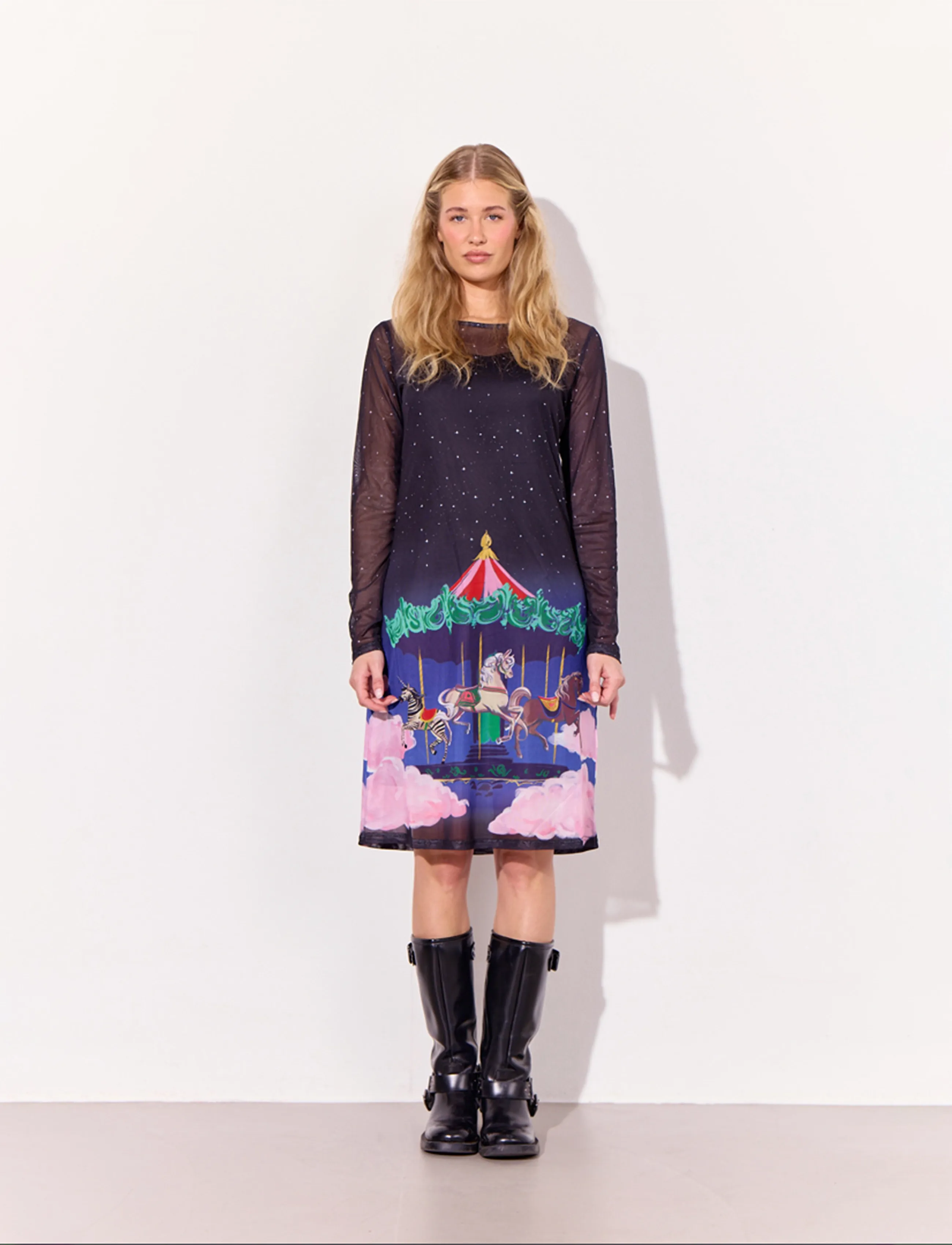 Hunkøn - Calista Mesh Dress - midi dresses - dream fairground art print - 3