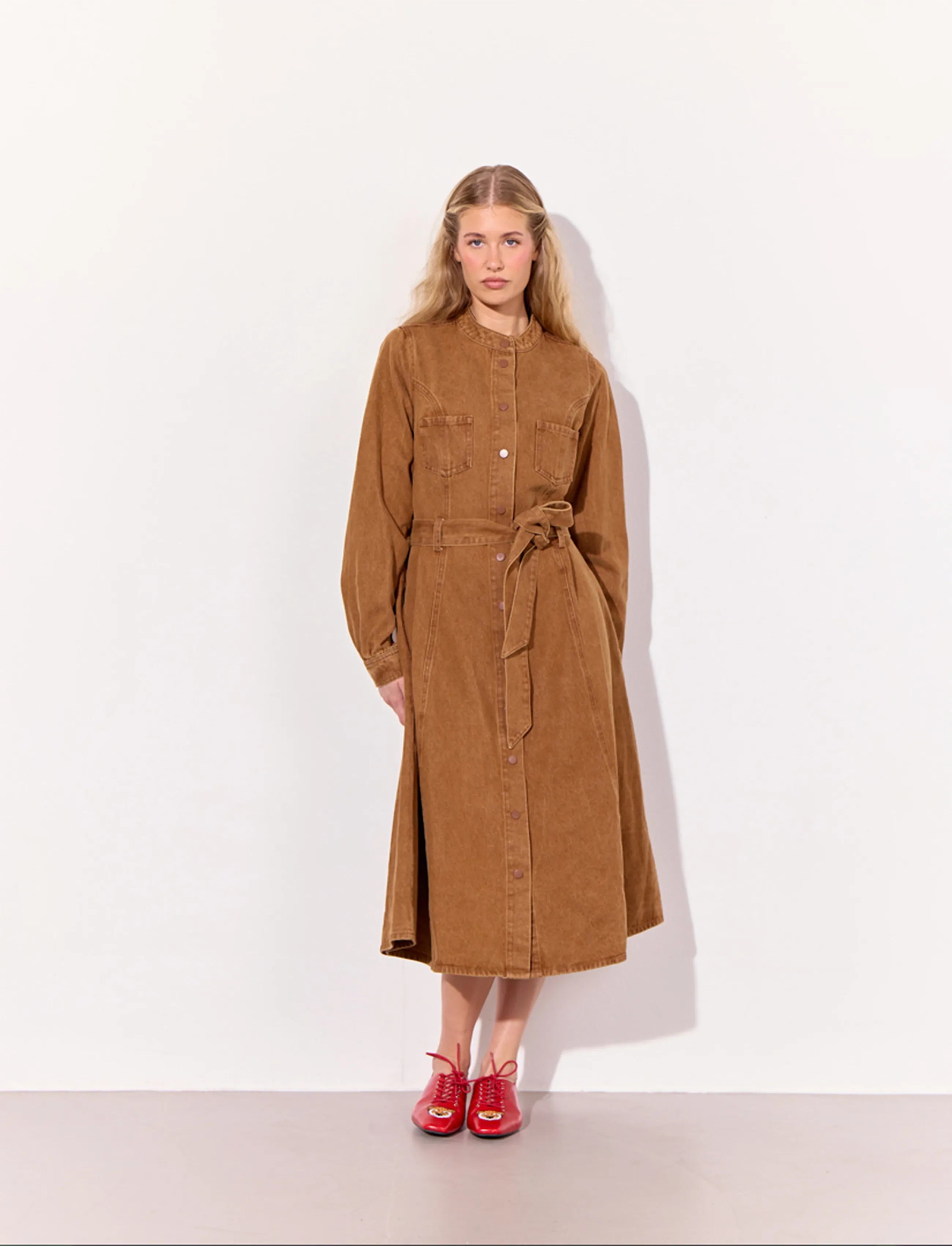 Hunkøn - Renata Dress - jeanskleider - brown - 3