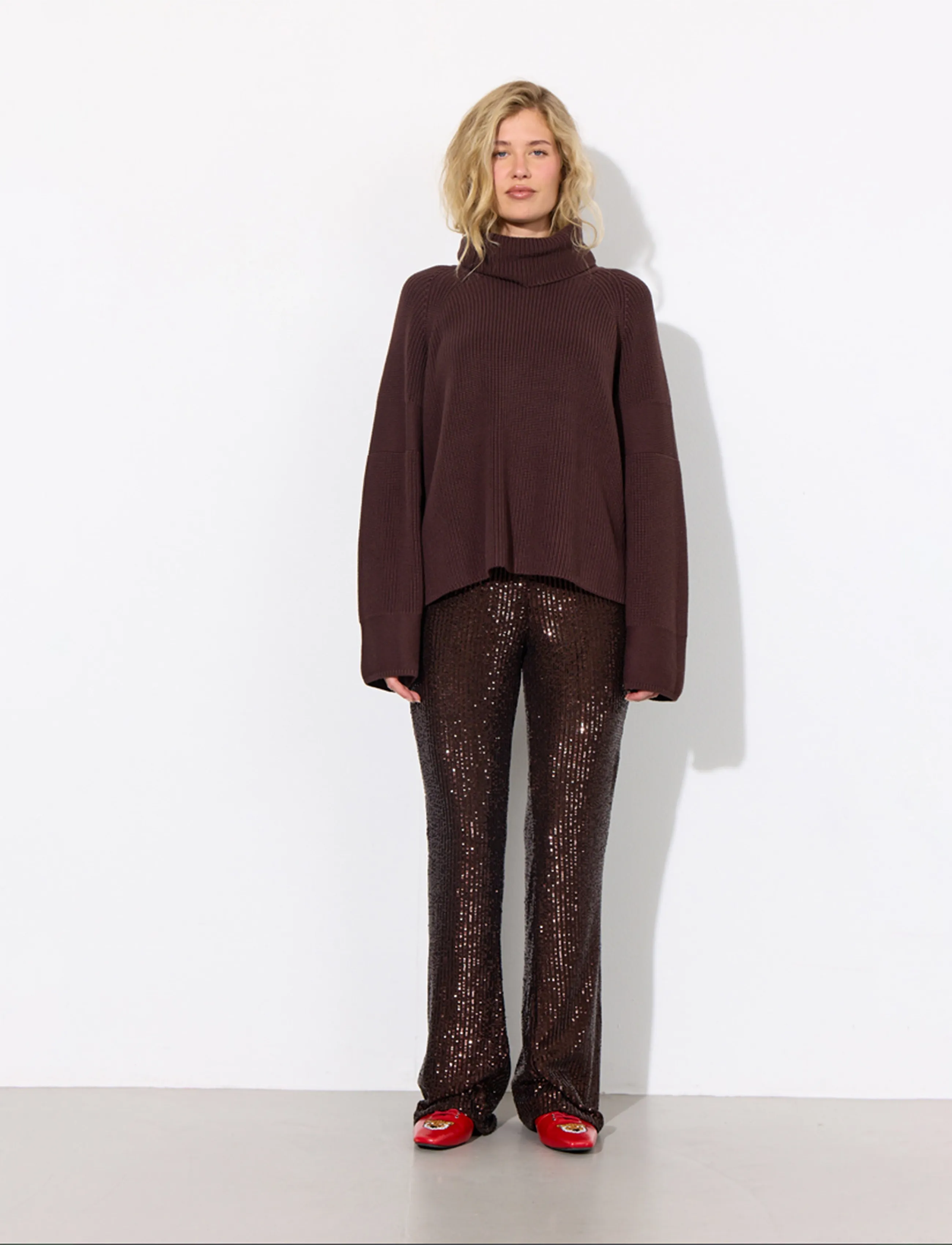 Hunkøn - Jules Knit Blouse - stickade tröjor - chestnut - 4