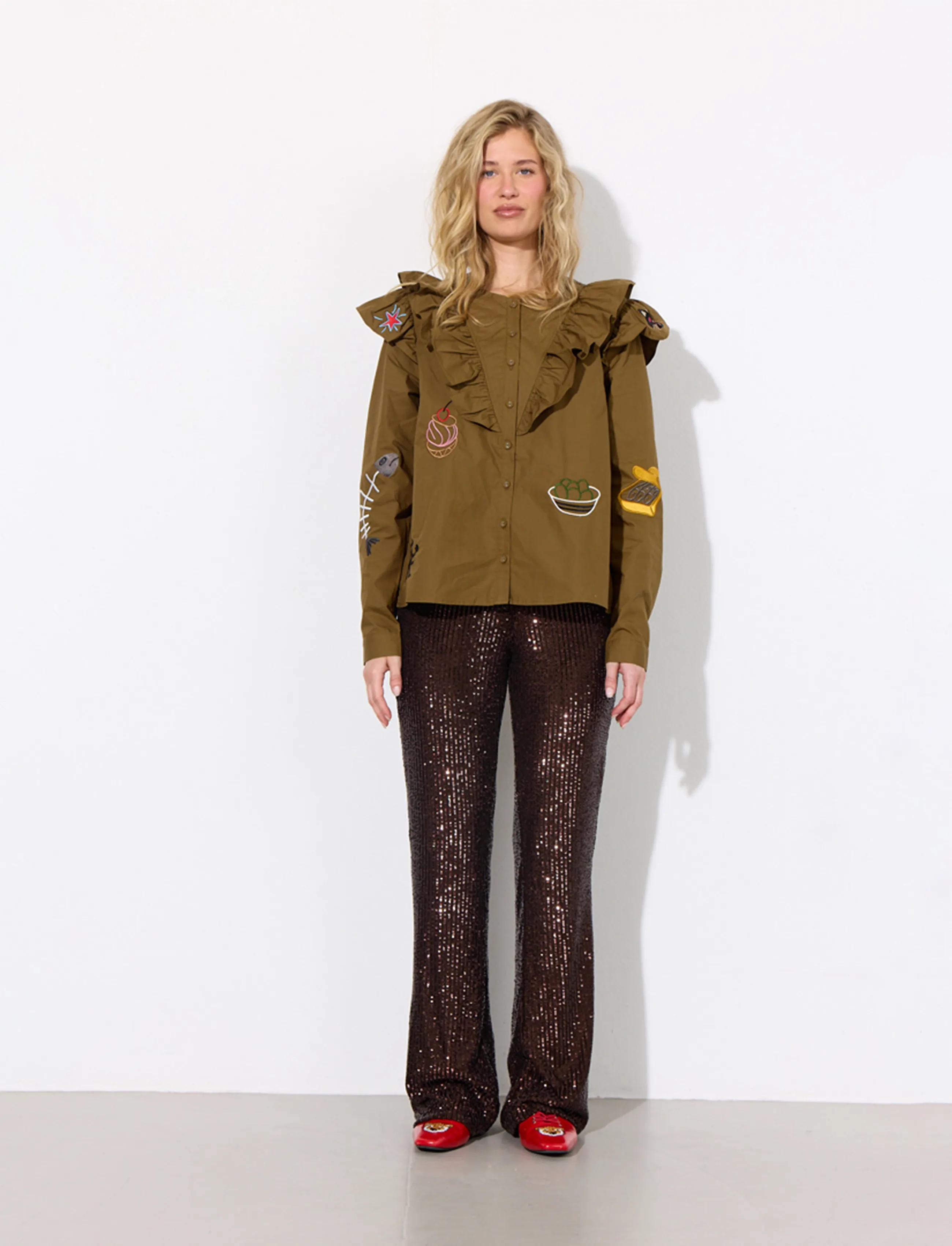 Hunkøn - Nola Ruffle Shirt - olive - 3