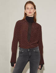 HUNKYDORY - Ellie Shirt - langærmede skjorter - chocolate brown aop - 2