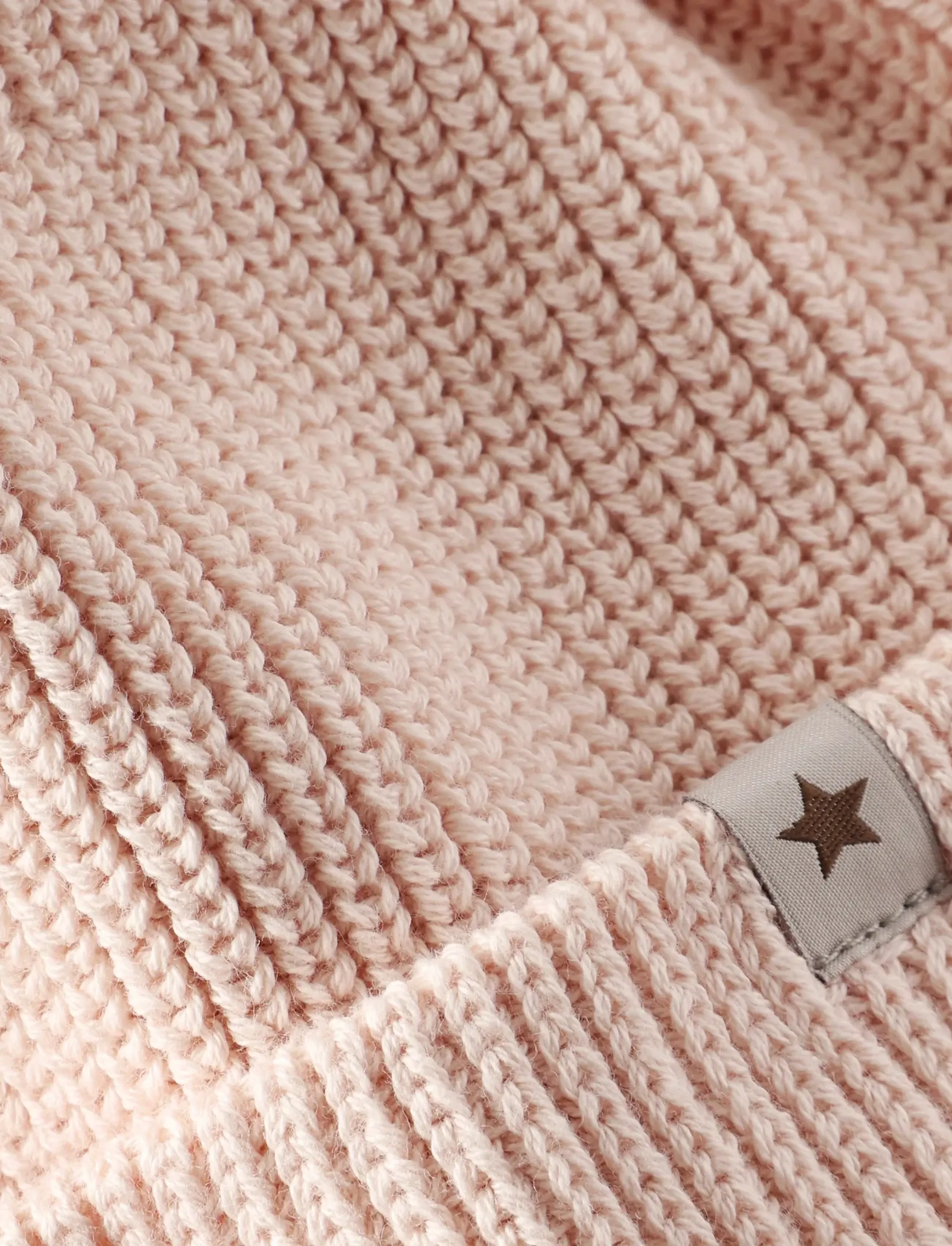 Huttelihut - Hat Knit w. Pompoms - beanies - peach blush - 2
