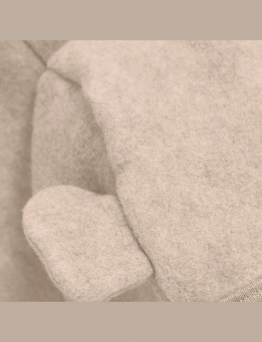 Huttelihut - Pram Suit Ears Cot. Fleece - fliiskombinesoonid - camel melange - 2