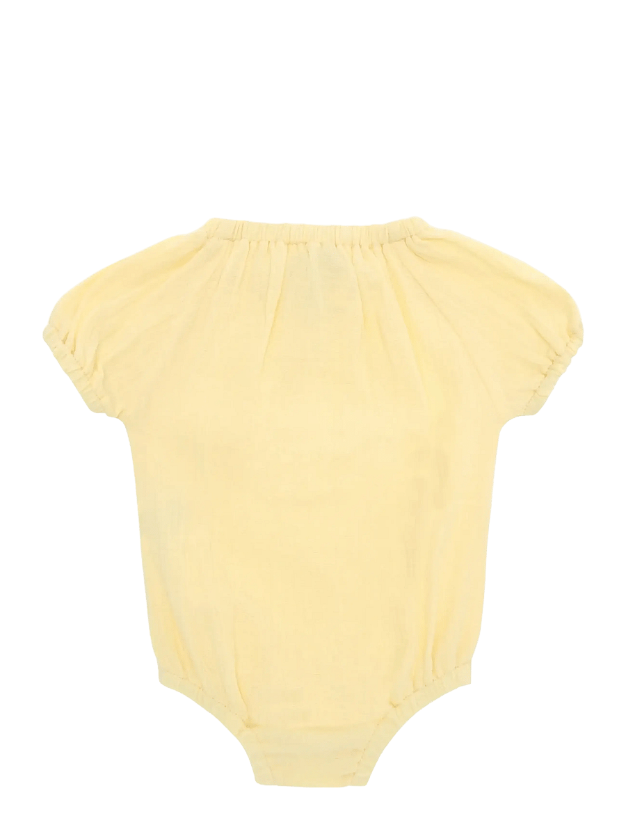Huttelihut Romper Ss Muslin Double Cream 107 99 Kr Booztlet huttelihut-romper-ss-muslin-double-cream-107-99-kr-booztlet
