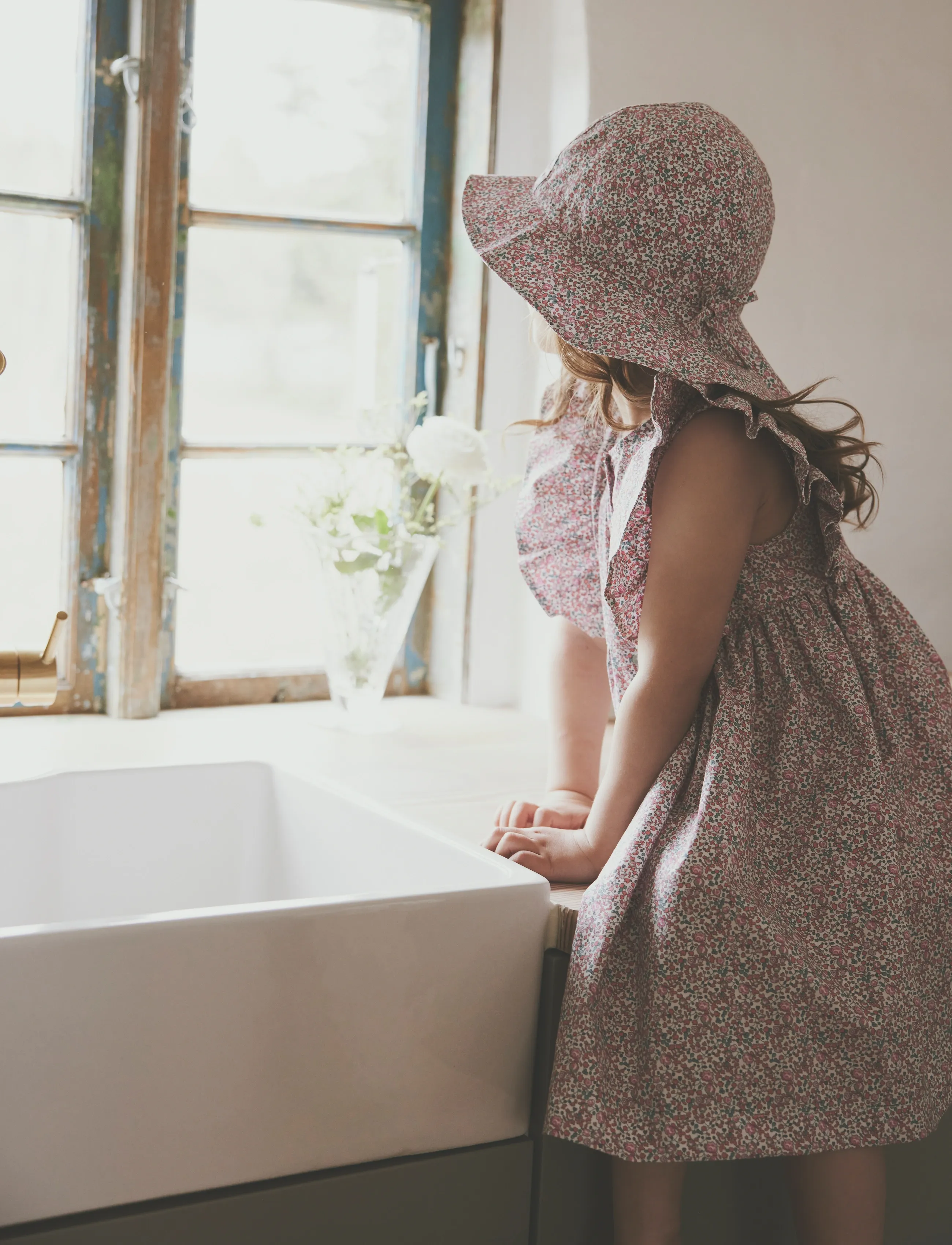 Huttelihut Dress SS in Liberty Fabric - Kurzärmelige Freizeitkleider - PLUMERIA / pink/rose