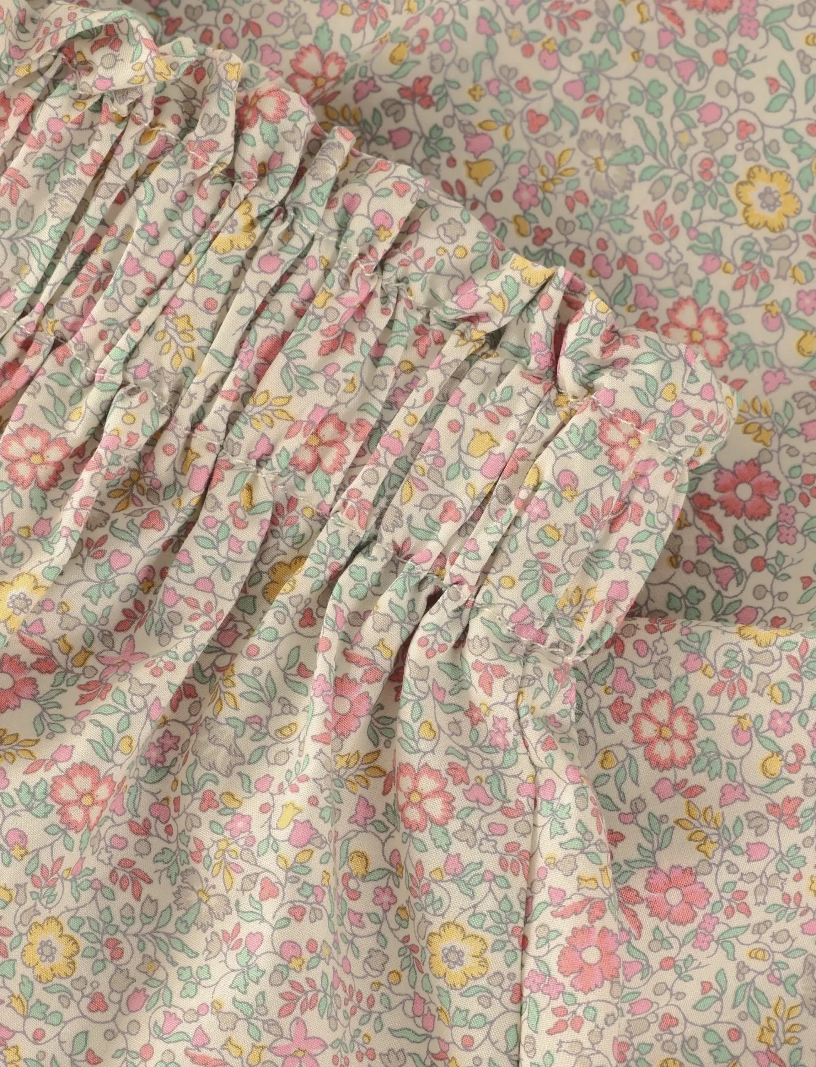 Huttelihut - Skirt in Liberty Fabric - kurze röcke - double cream - 2