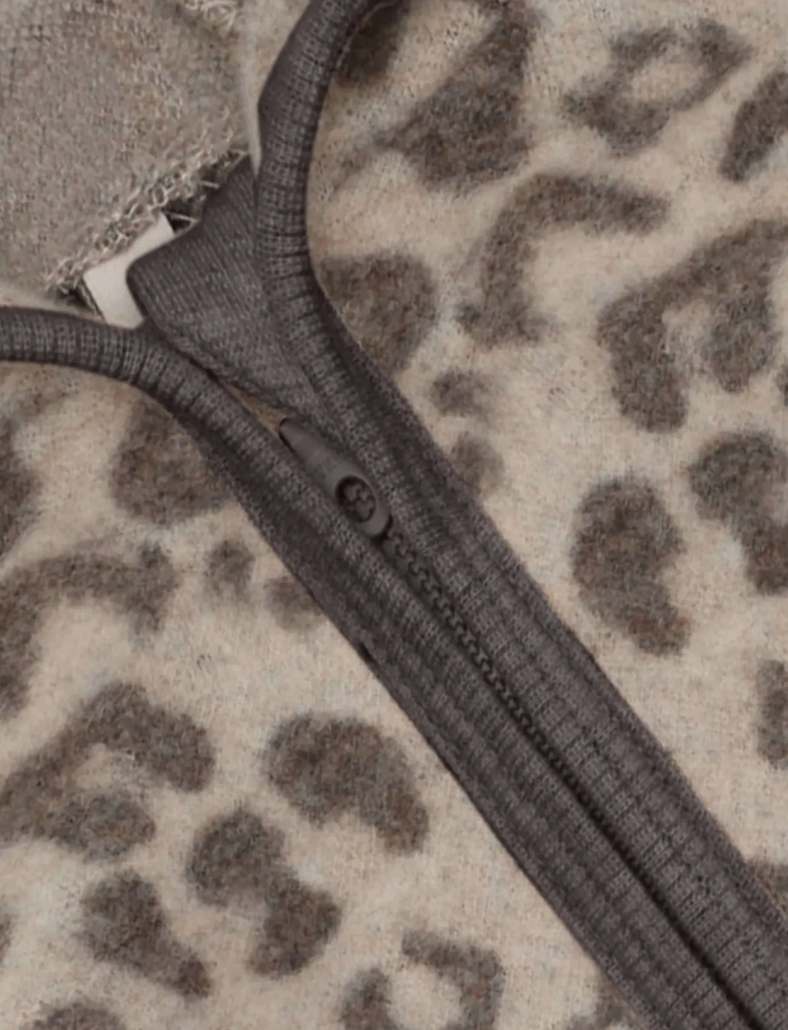 Huttelihut - Pram Suit Wool Fleece Jacquard - fliiskombinesoonid - camel melange - 2