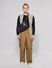 HVISK - ARCADIA SHINY TWILL - odzież imprezowa w cenach outletowych - solid purple - 4