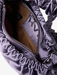 HVISK - ARCADIA SHINY TWILL - festkläder till outletpriser - solid purple - 3