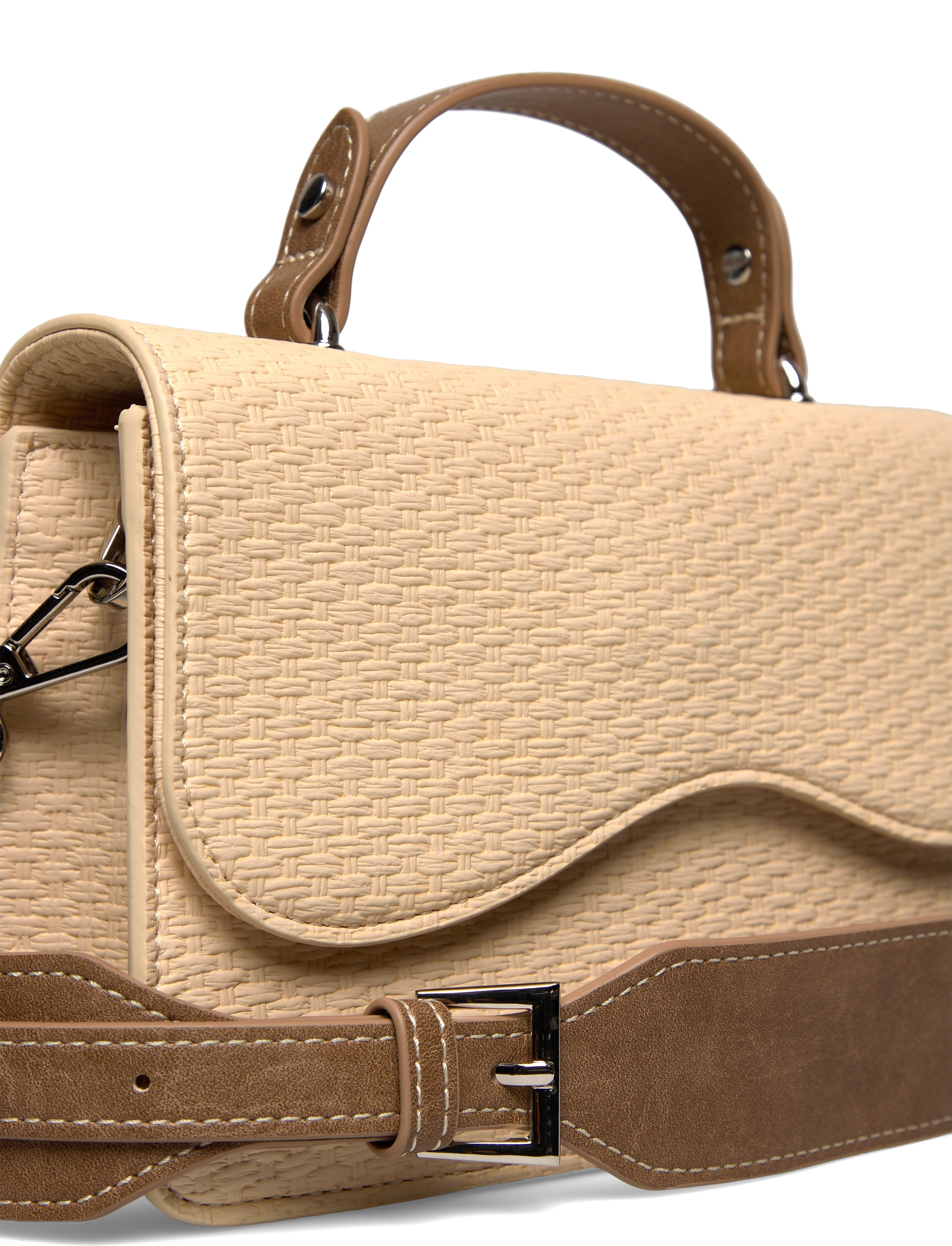 HVISK - CRANE RAFFIA STRUCTURE - ypatingos progos - raffia sand - 4