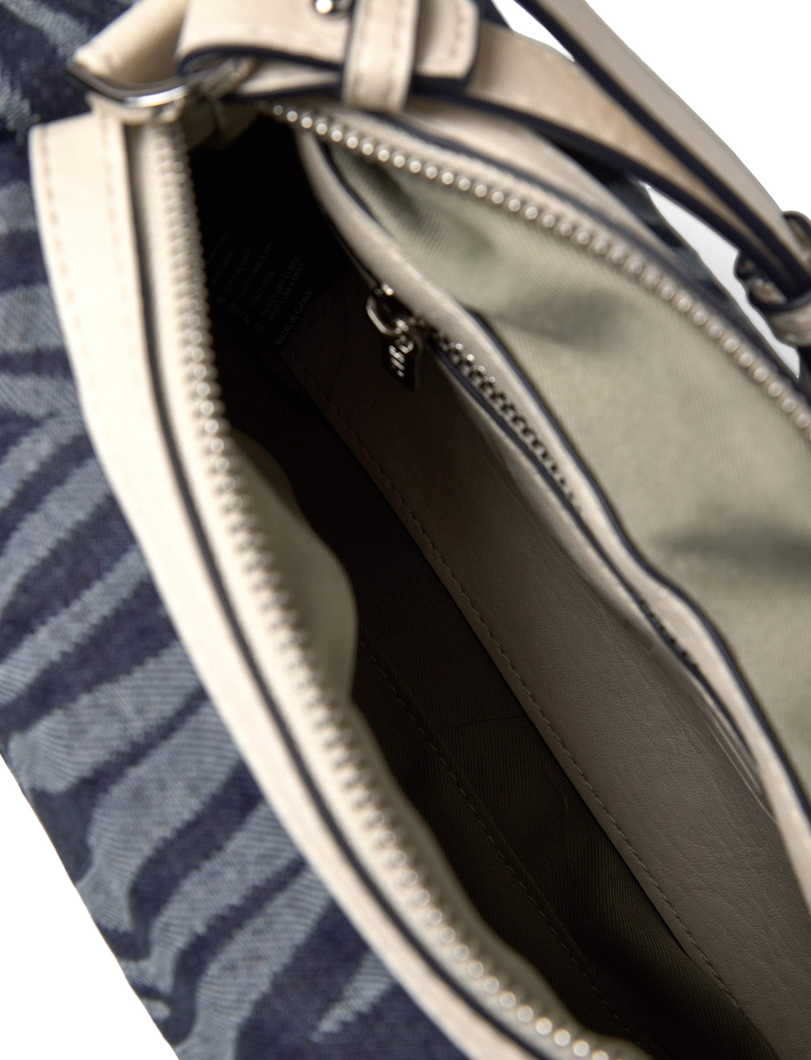 HVISK - ELBIE DENIM - festkläder till outletpriser - navy zebra - 5