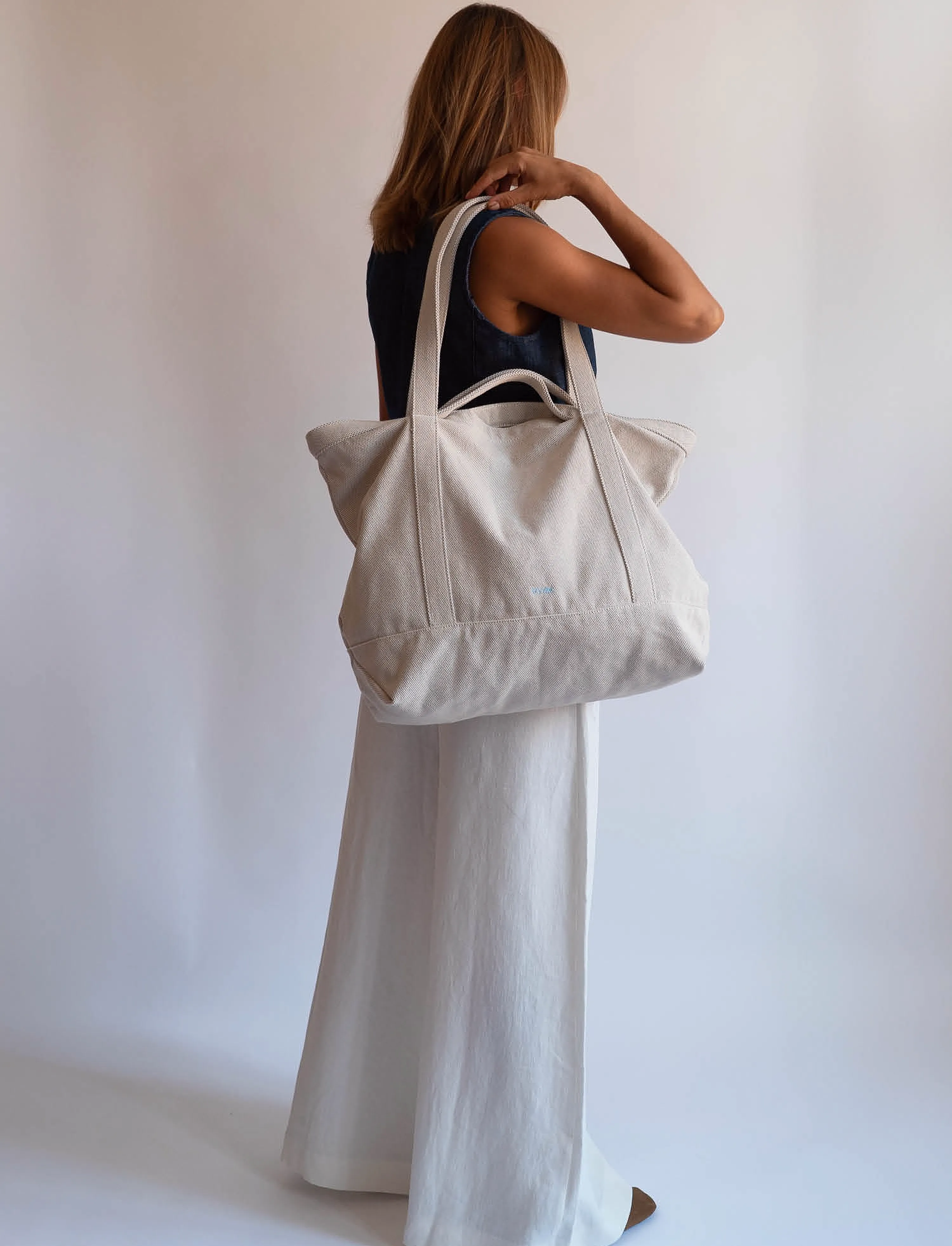 HVISK - TOTE CANVAS - white waves - 4