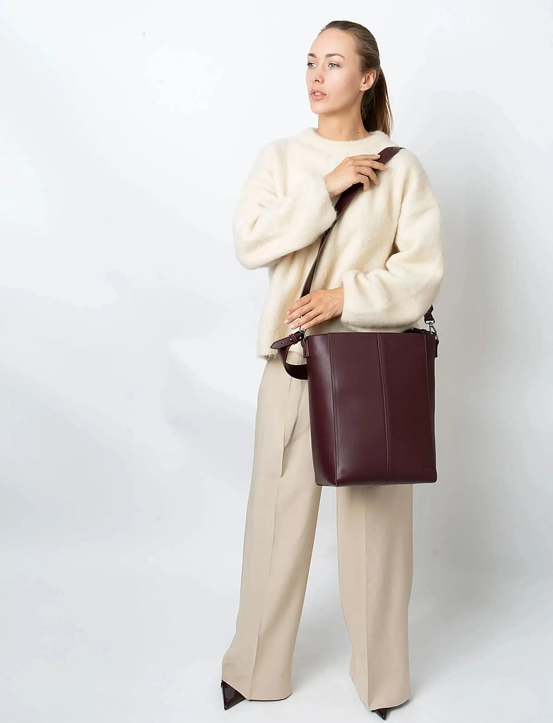 HVISK - CASSET SOFT STRUCTURE - tote-stiilis kotid - midnight plum - 4