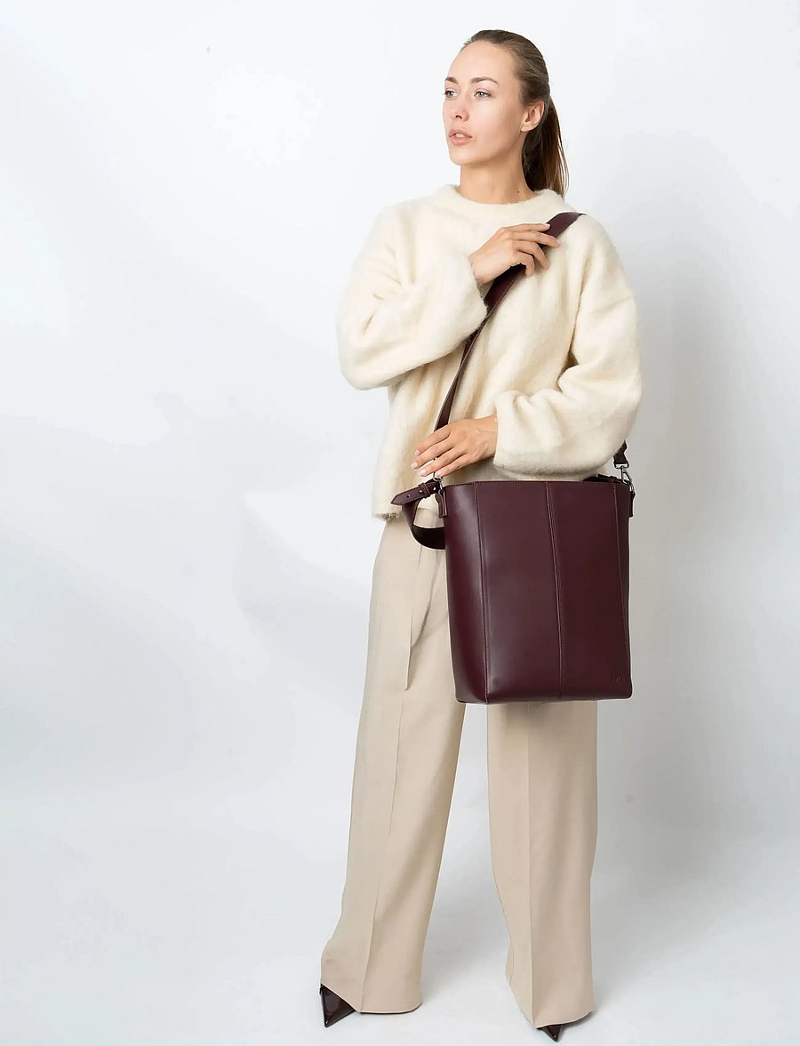 HVISK - CASSET SOFT STRUCTURE - tote bags - midnight plum - 4