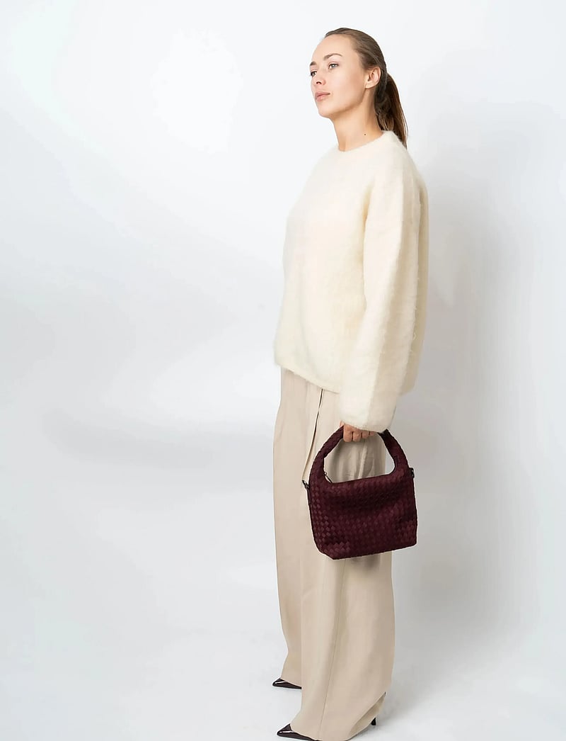 HVISK - TWIST BRAIDED NEOPRENE - erilised sündmused - midnight plum - 0