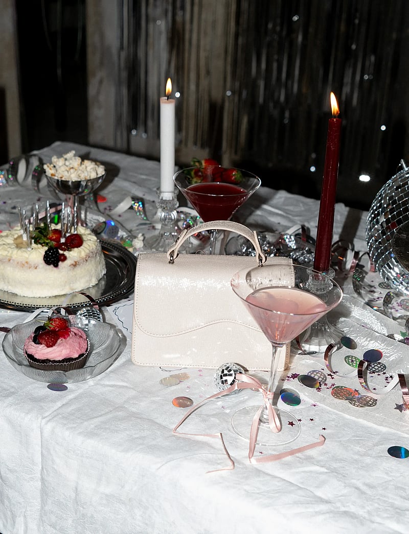 HVISK - CRANE SHELL STRUCTURE - særlige begivenheder - oat white - 5