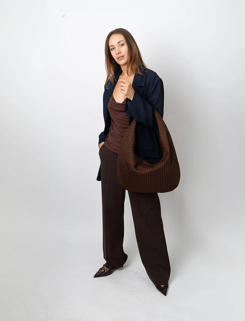 HVISK - HAZE BRAIDED NEOPRENE - axelremsväskor - espresso - 3