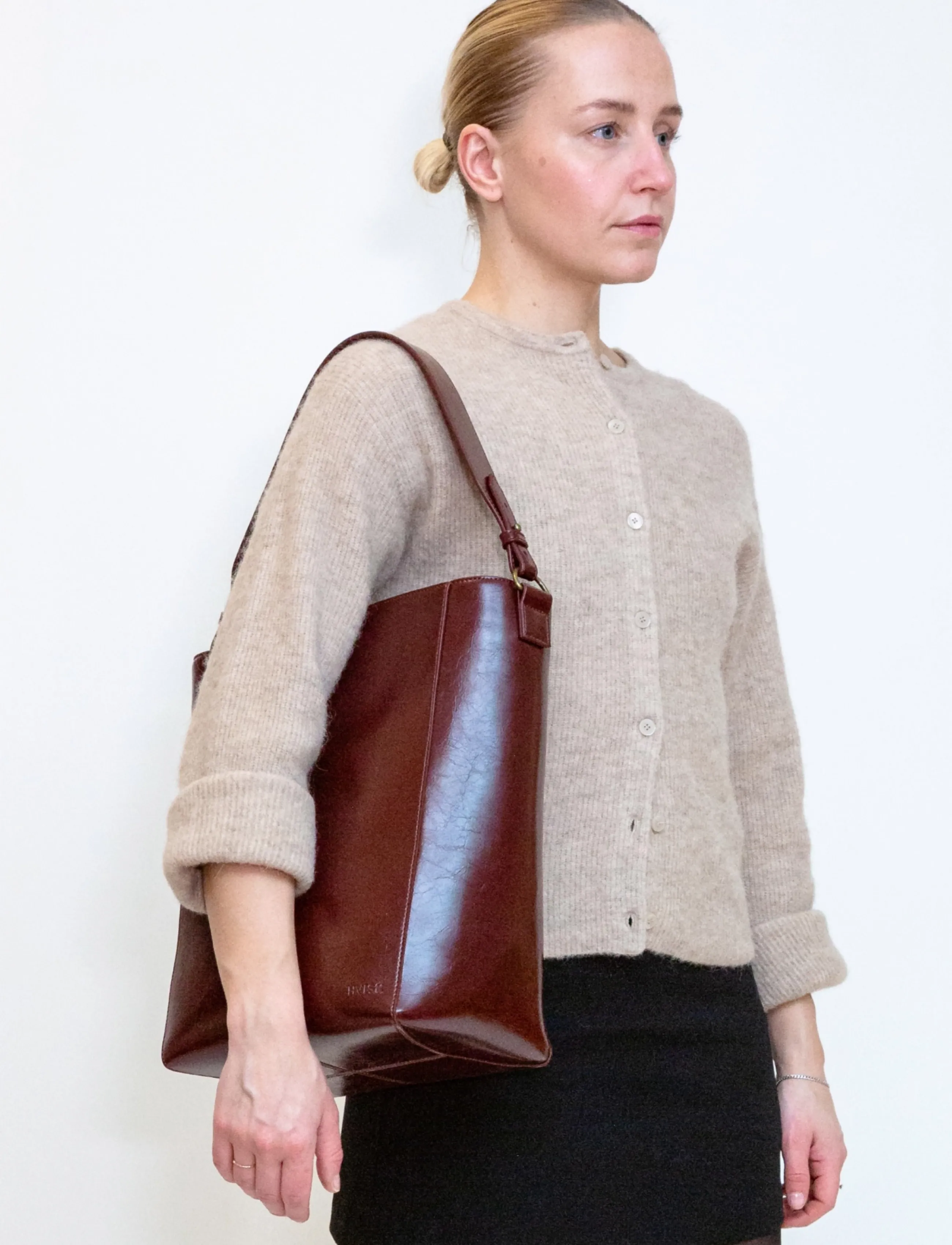 HVISK Casset Raw Structure, One Size, Bags, Burgunderrot - Bucket Bag, Frauen