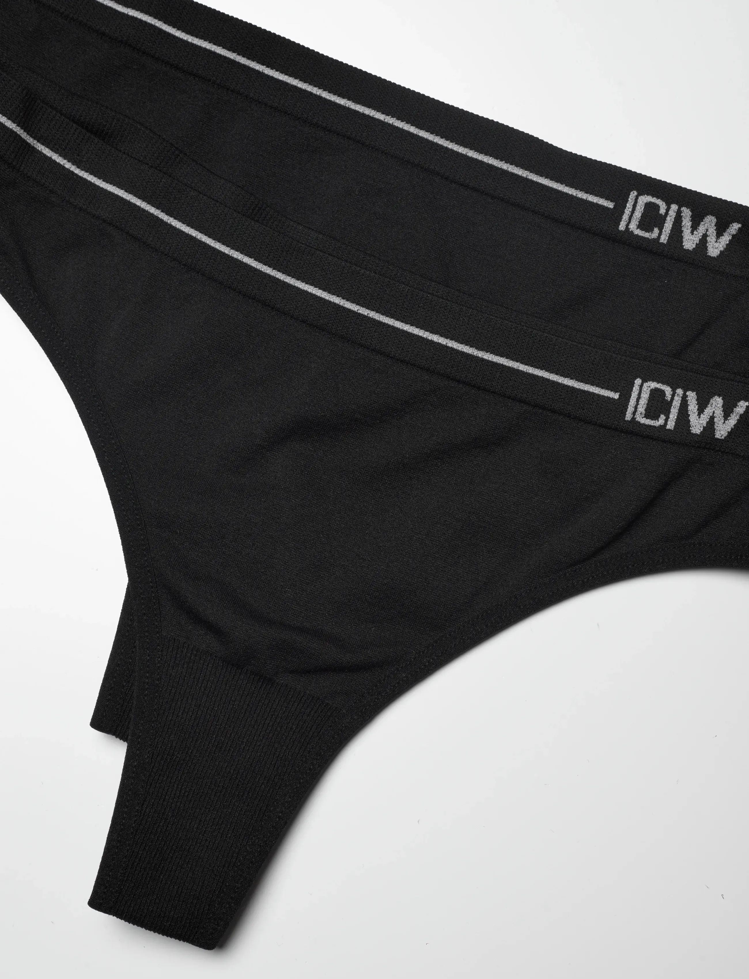 ICANIWILL - Everyday Seamless Thong 2-pack - briefs - black - 3