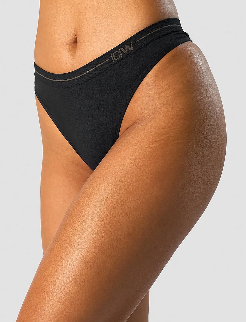ICANIWILL - Everyday Seamless Thong 2-pack - undertøj - black/white - 0