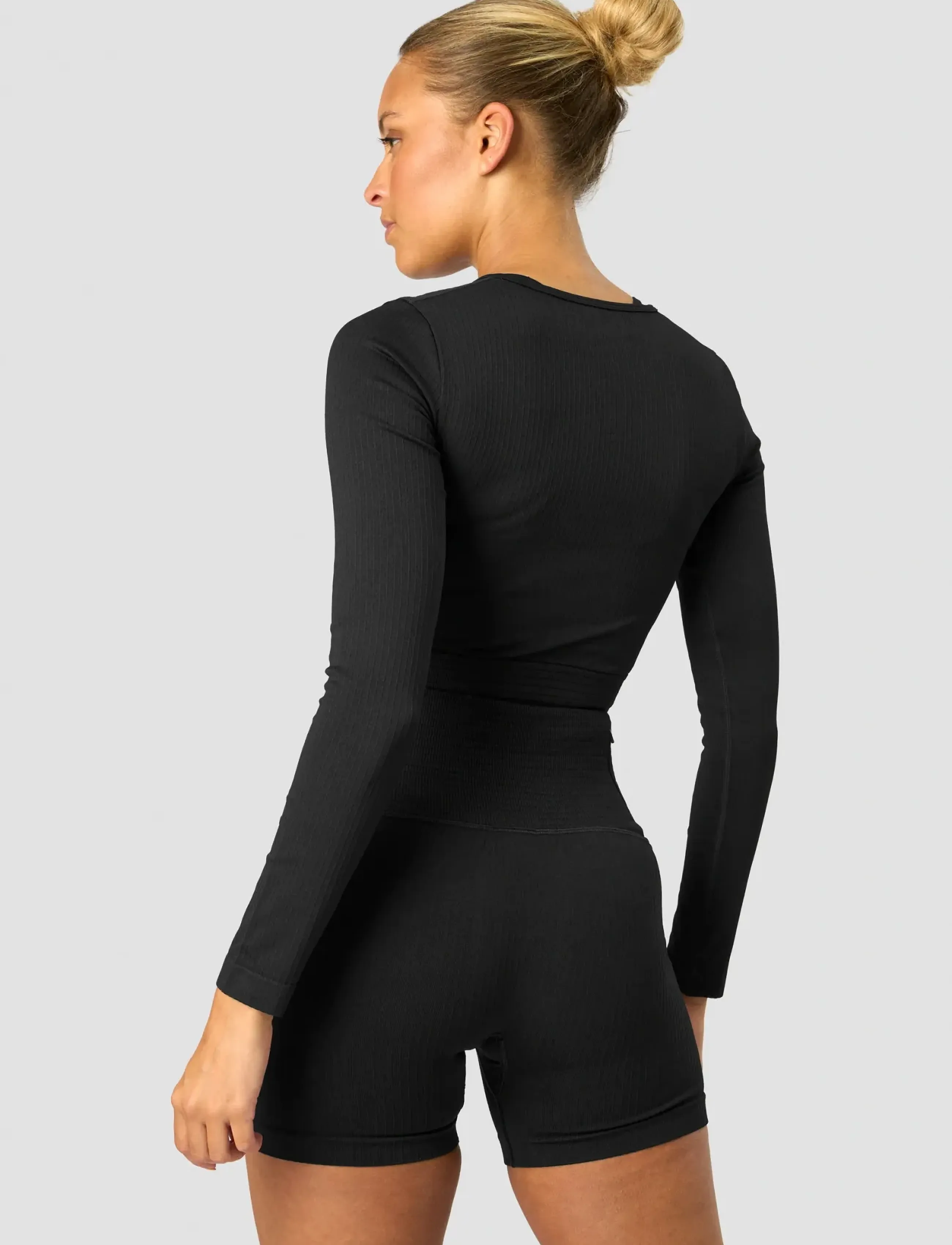 ICANIWILL - Ribbed Define Seamless Cropped Long Sleeve - laveste priser - black - 3
