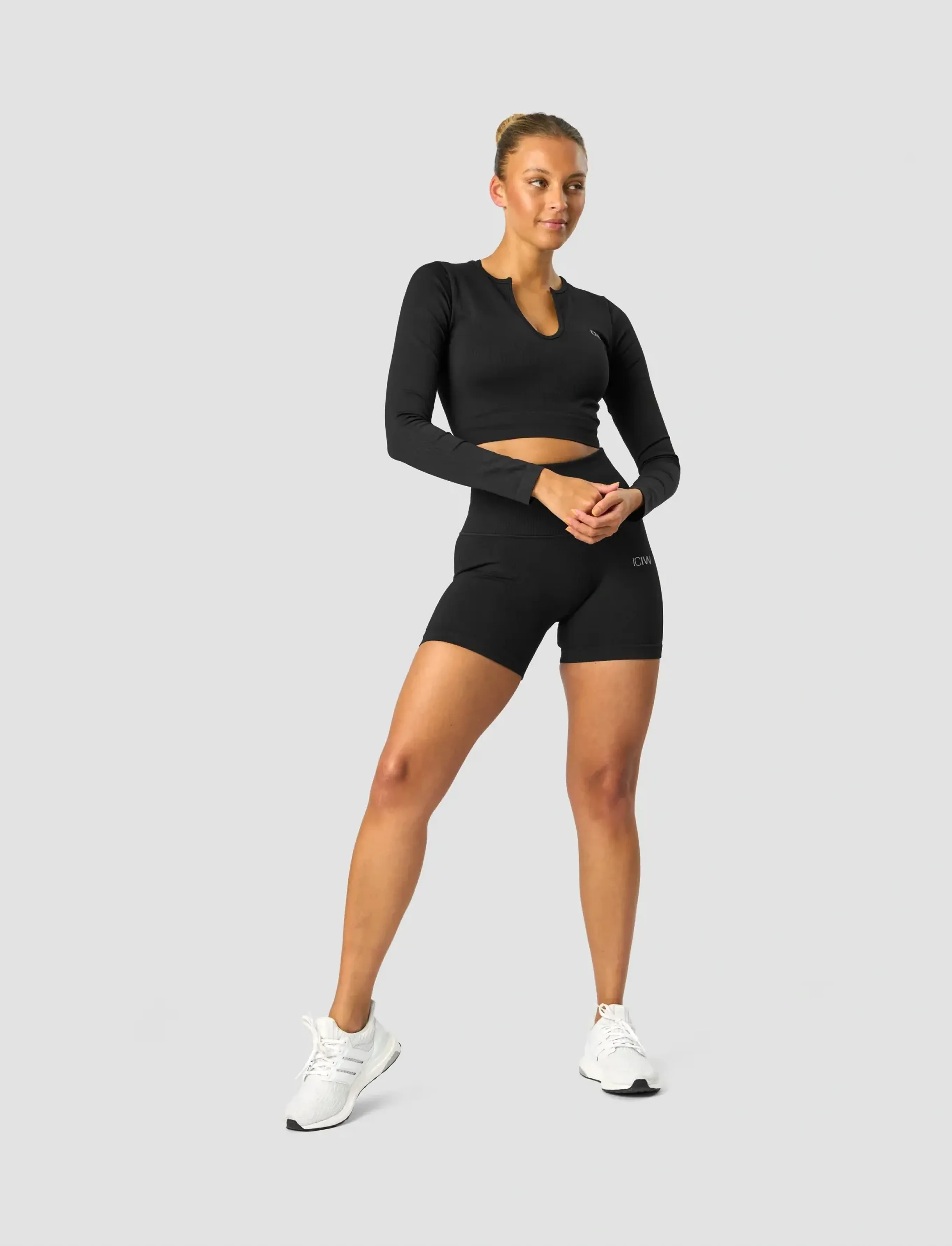ICANIWILL - Ribbed Define Seamless Cropped Long Sleeve - laveste priser - black - 5