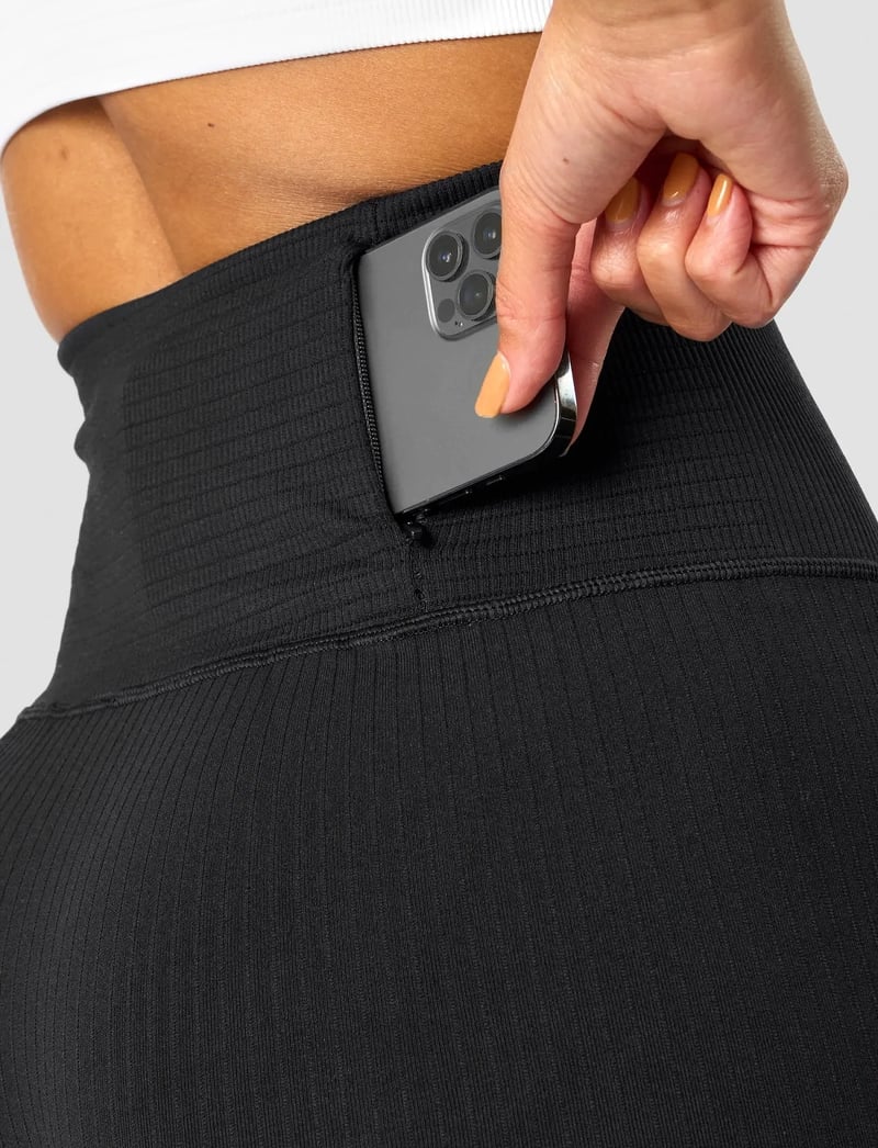 ICANIWILL - Ribbed Define Seamless Pocket Biker Shorts - bikershorts - black - 5