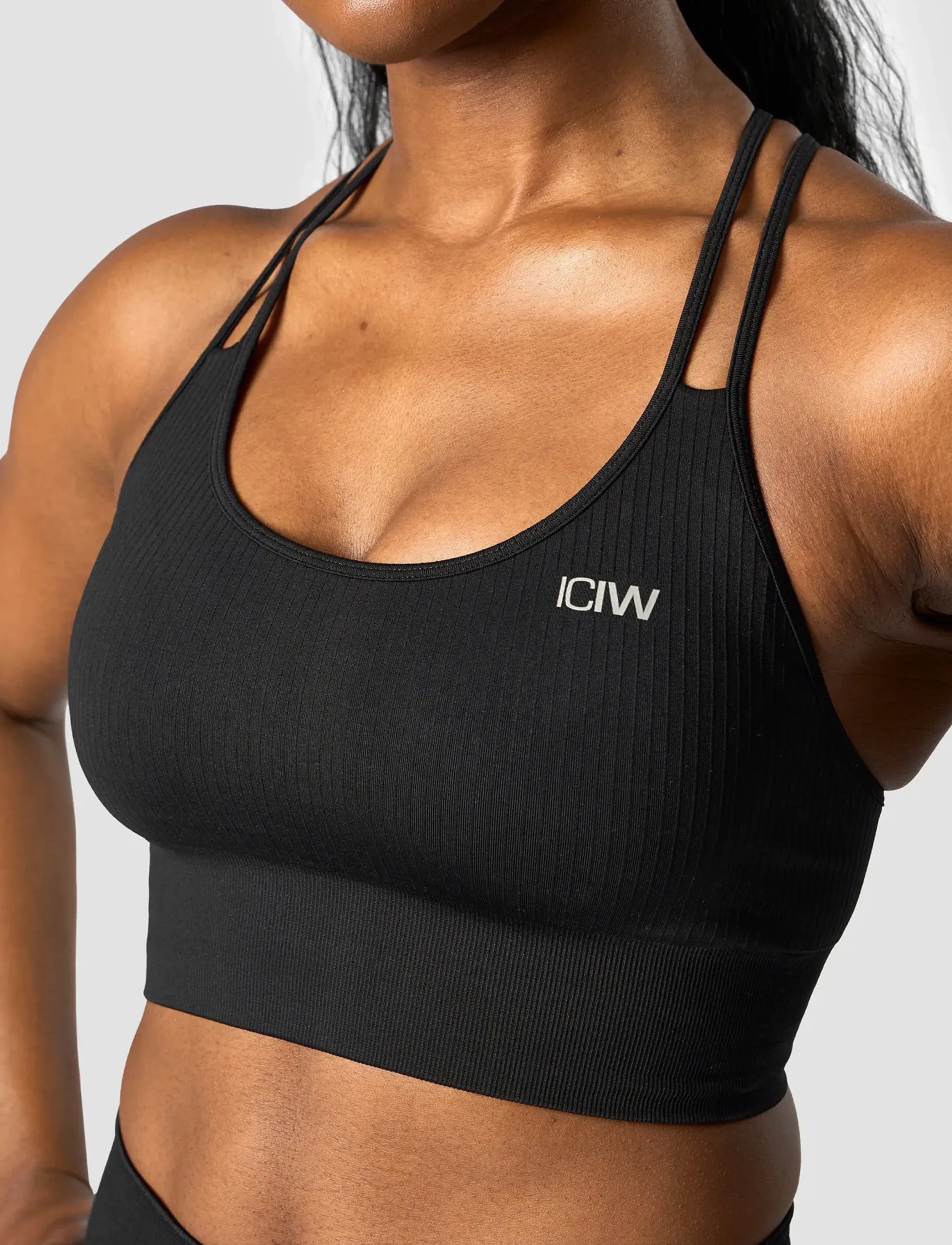 ICANIWILL - Ribbed Define Seamless Sports Bra - sporta krūšturi - black - 4