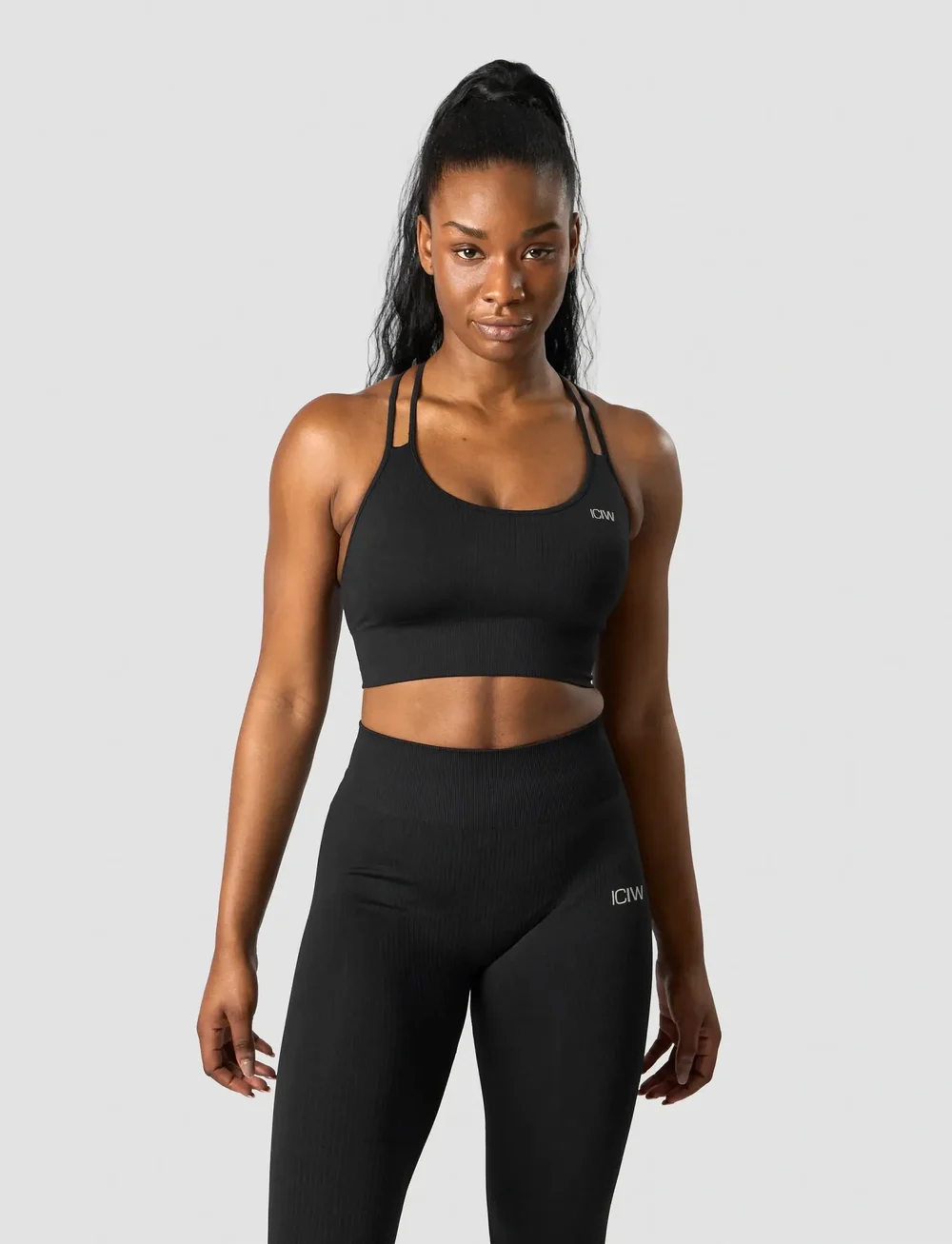 ICANIWILL - Ribbed Define Seamless Sports Bra - sport-bhs - black - 0