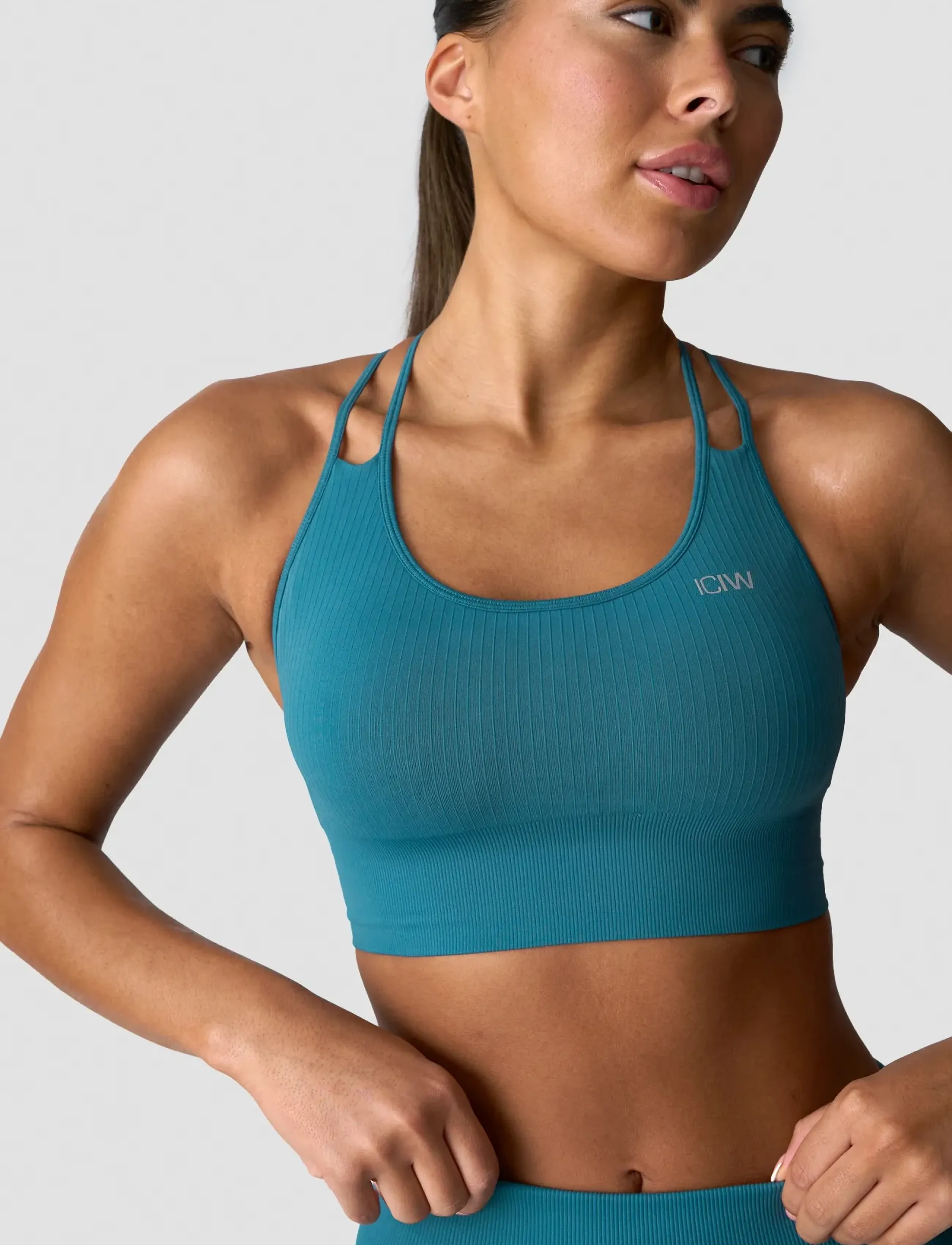 ICANIWILL - Ribbed Define Seamless Sports Bra - laveste priser - light faded teal - 4