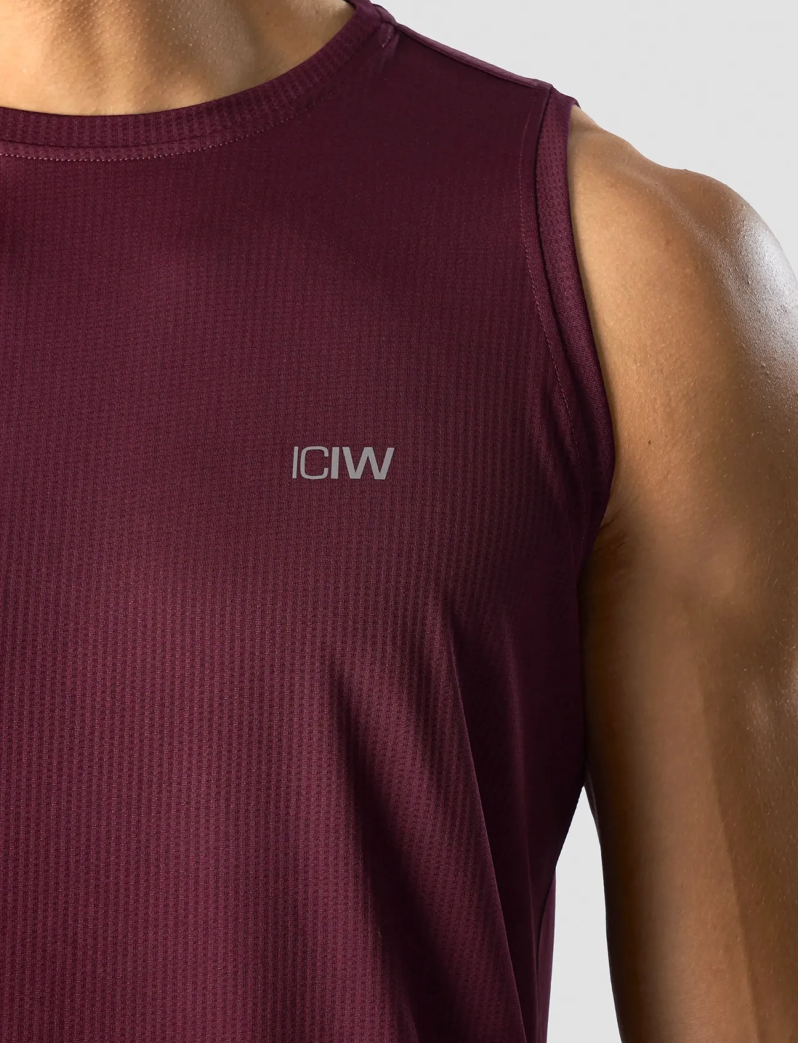 ICANIWILL - Ultimate Training Tank - madalaimad hinnad - burgundy - 4