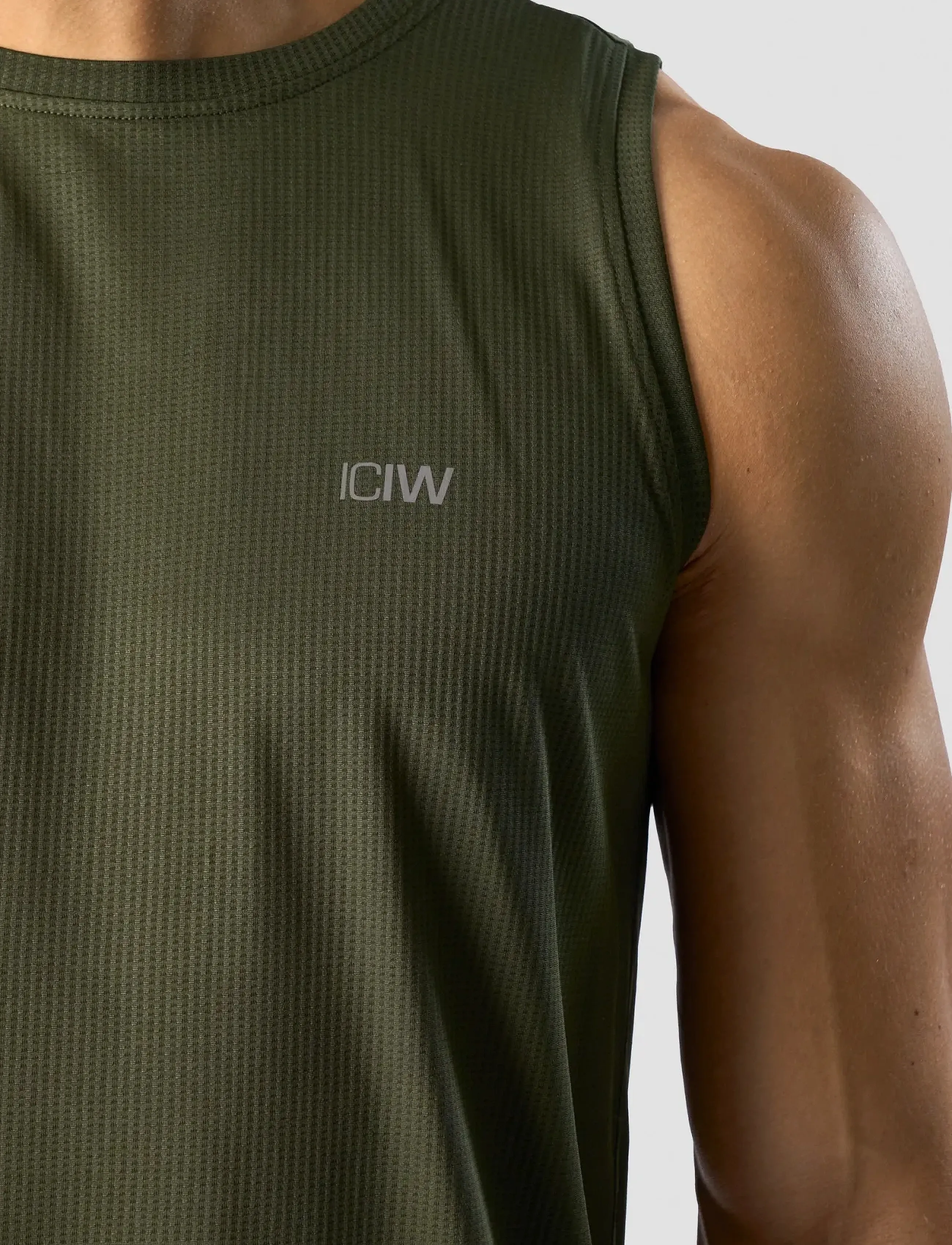ICANIWILL - Ultimate Training Tank - madalaimad hinnad - green - 4