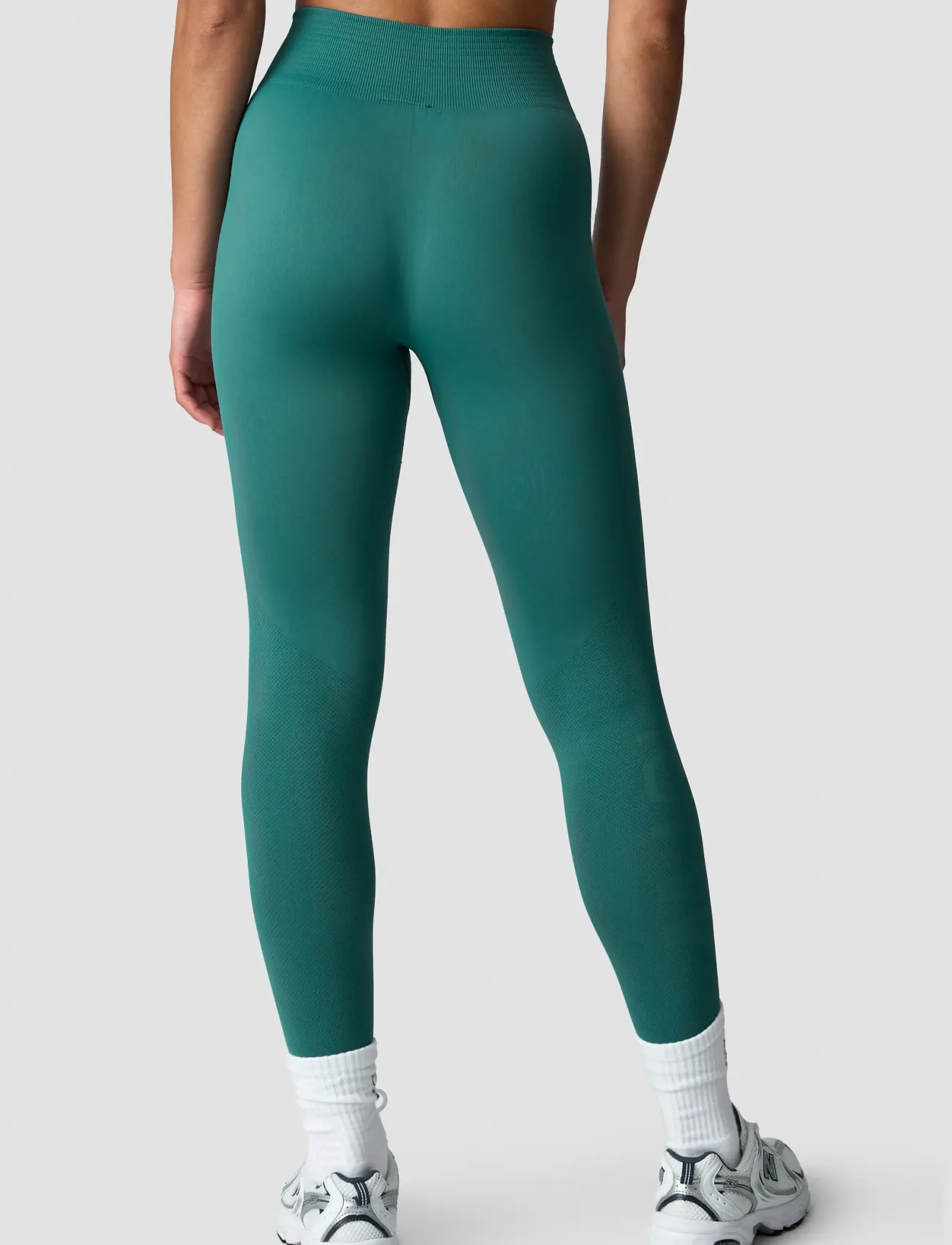 ICANIWILL - Define Seamless Tights - seamless tights - dusty green - 3