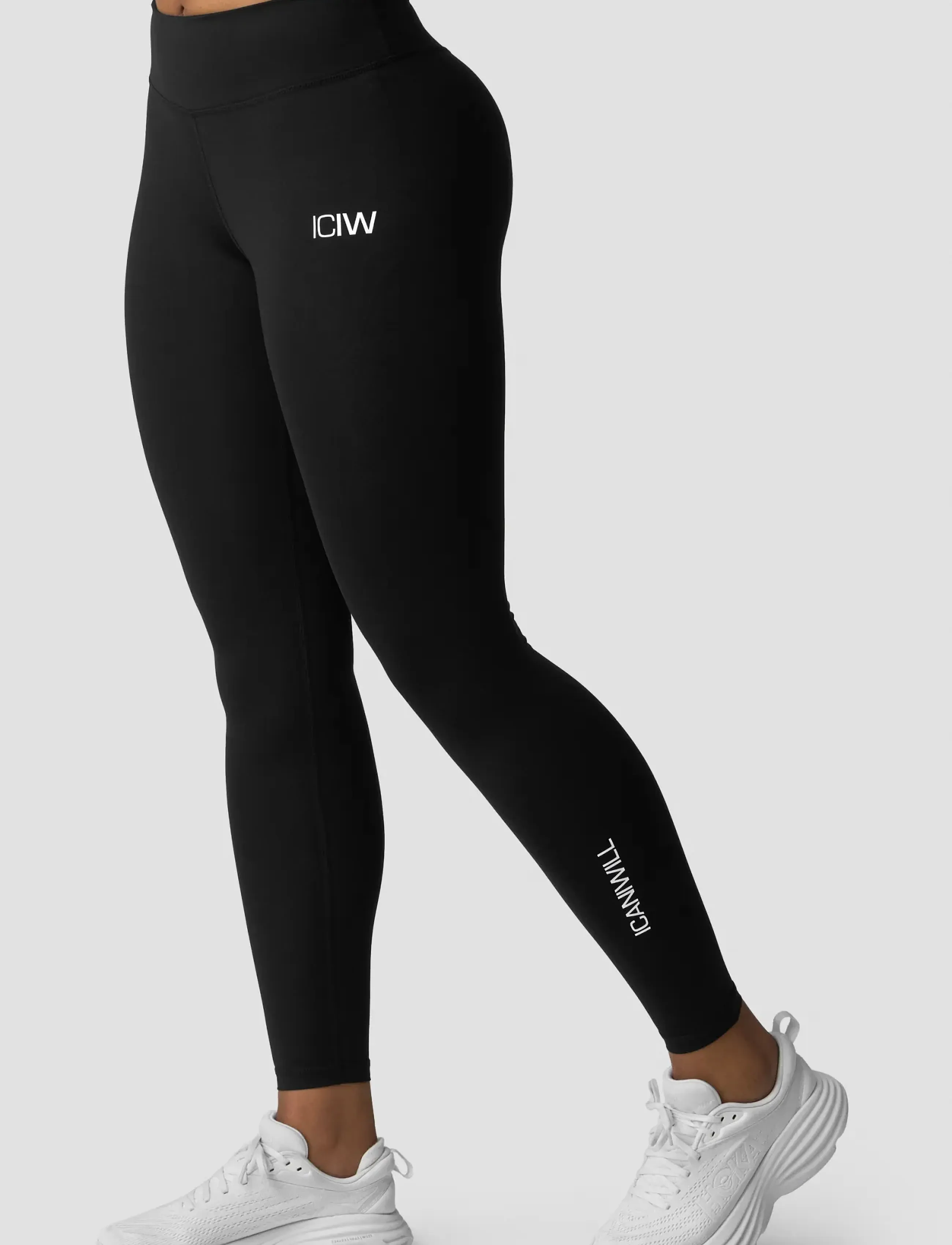 ICANIWILL - Scrunch V-shape Tights - trainingstights - black - 3