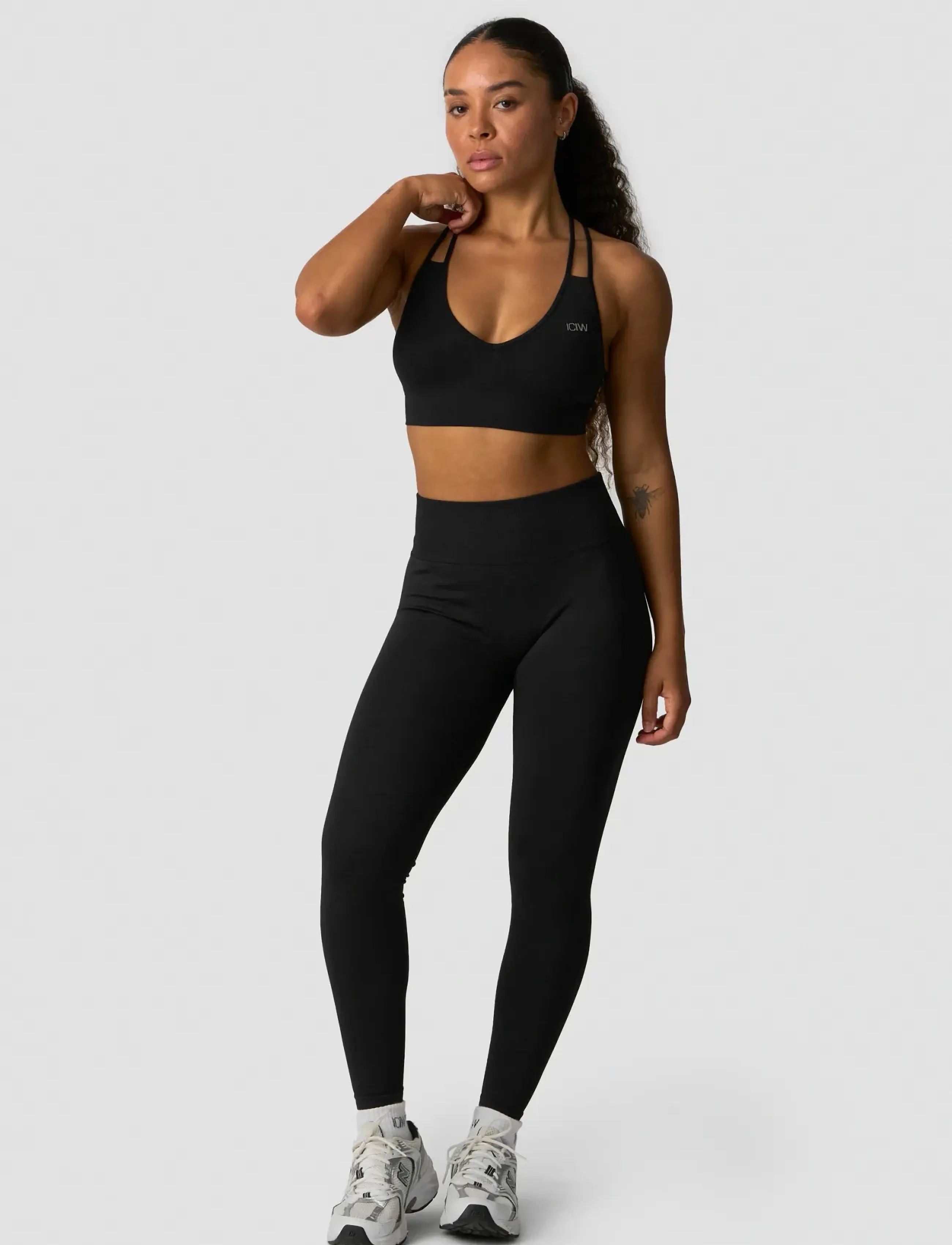 ICANIWILL - Define Seamless V-shape Tights - black - 5