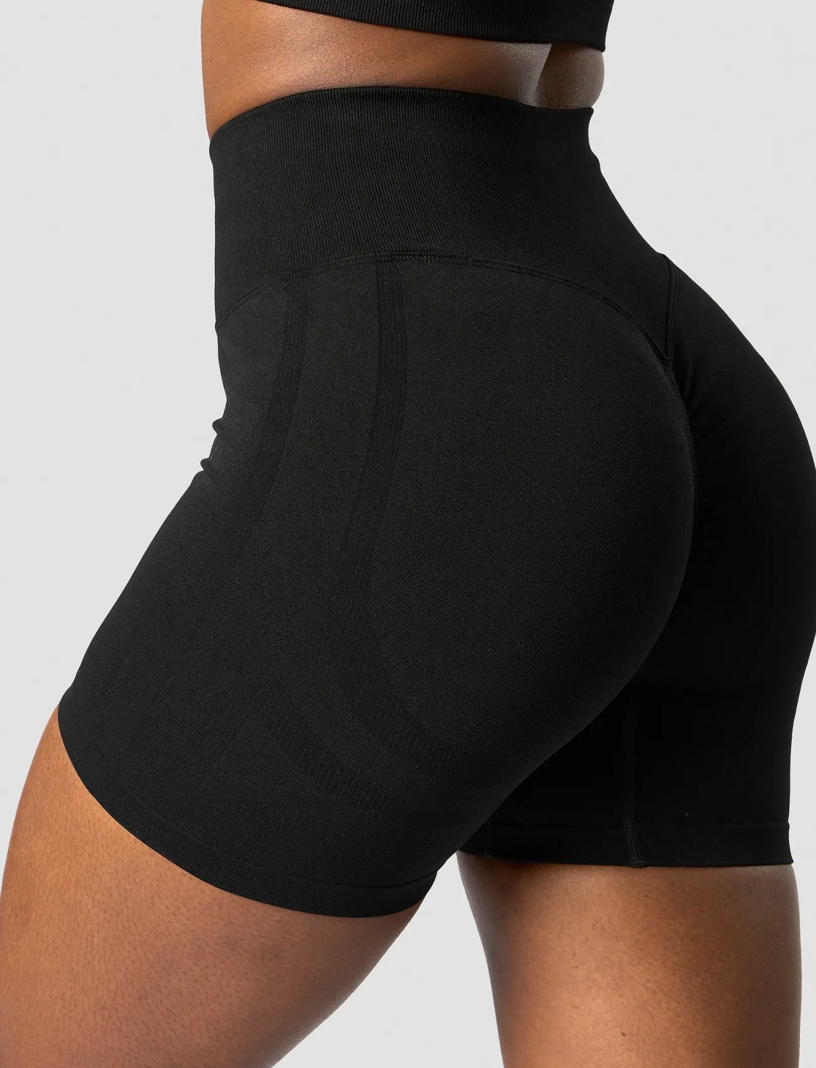 ICANIWILL - Rush Seamless Shorts - 1/2 länge - black - 4