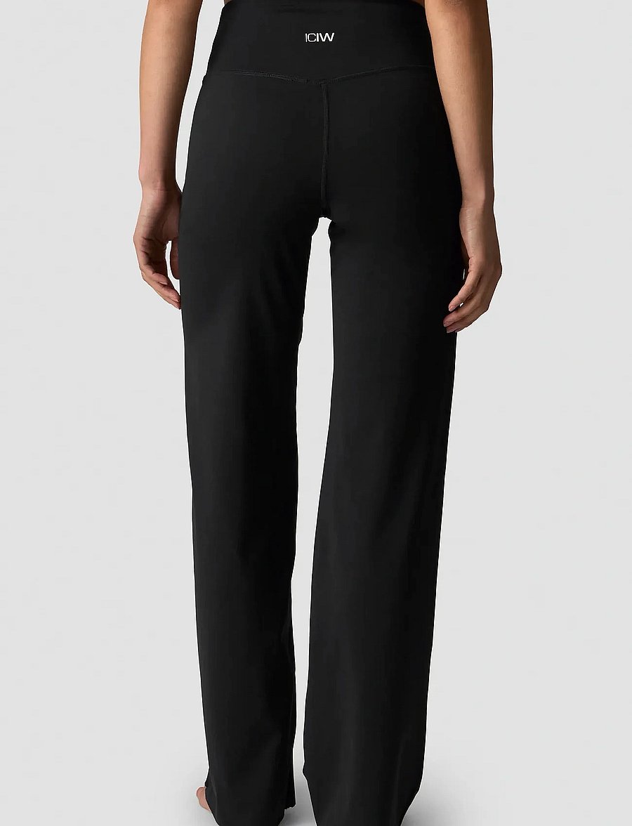 ICANIWILL - Nimble Straight Leg Pants - trainingshosen - black - 3