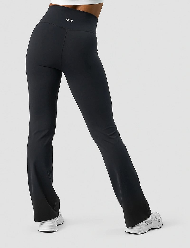 ICANIWILL - Nimble Flared Tights - trainingstights - black - 0