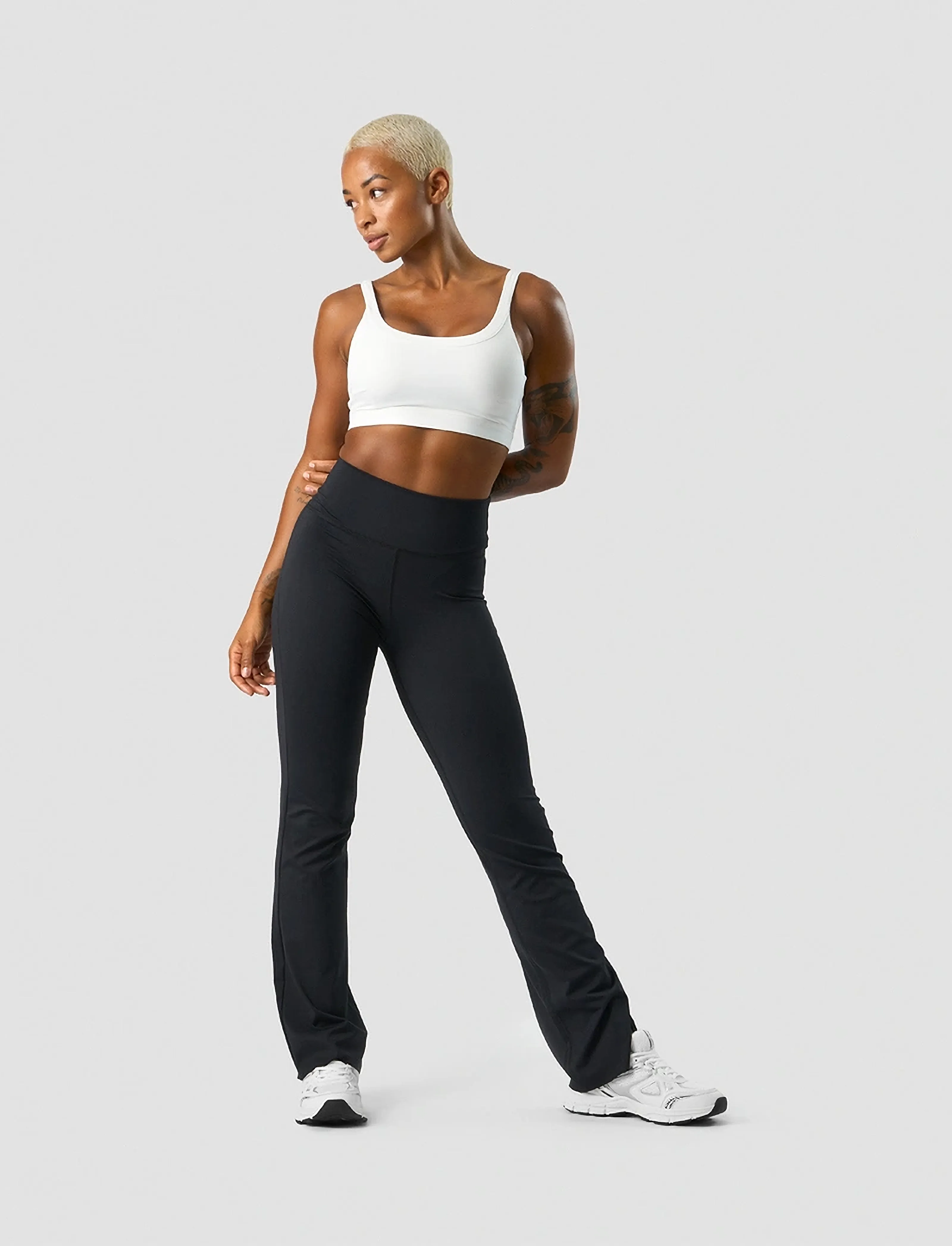 ICANIWILL - Nimble Flared Tights - training tights - black - 4