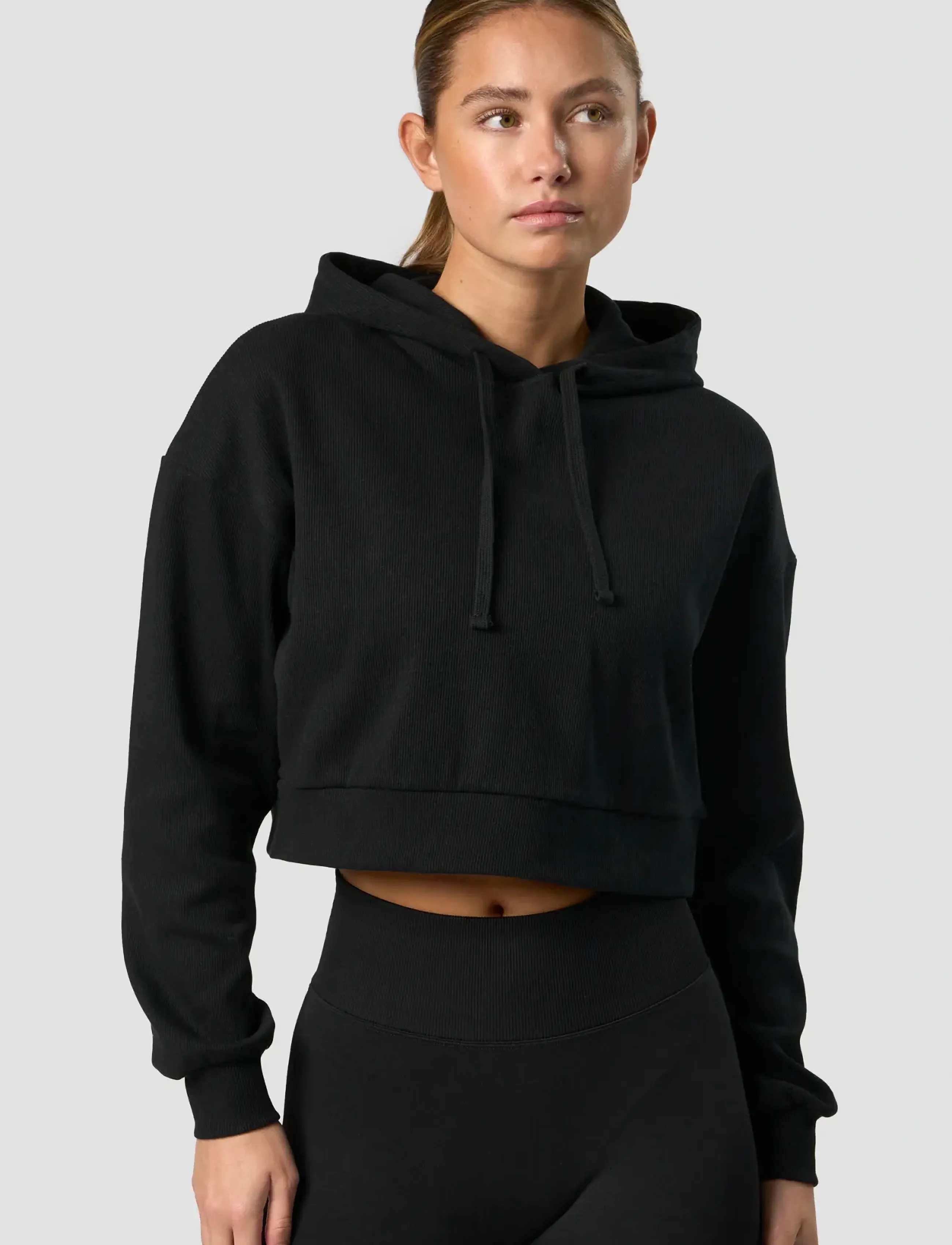 ICANIWILL - Recharge Cropped Hoodie W - hættetrøjer - black - 3
