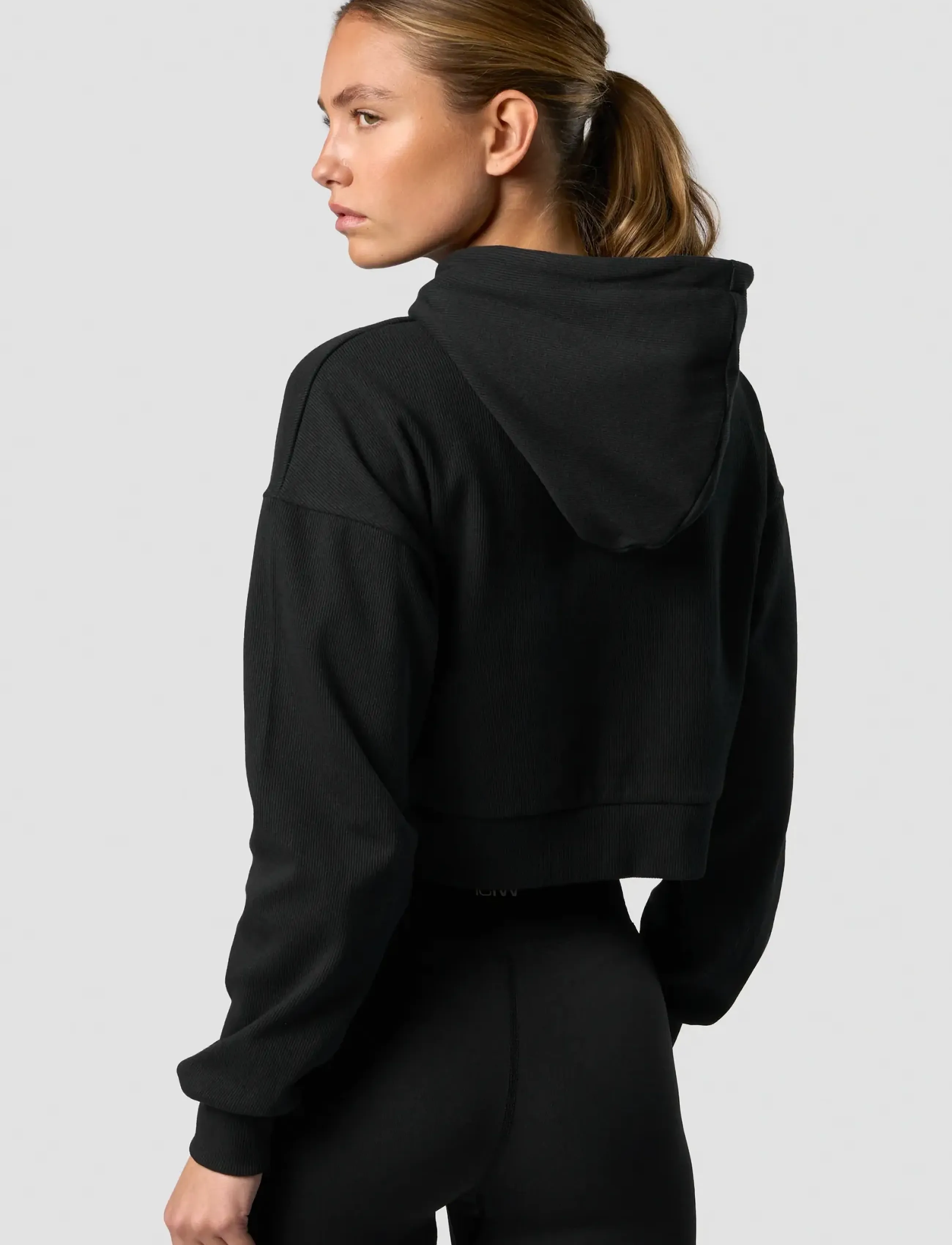 ICANIWILL - Recharge Cropped Hoodie W - hættetrøjer - black - 5