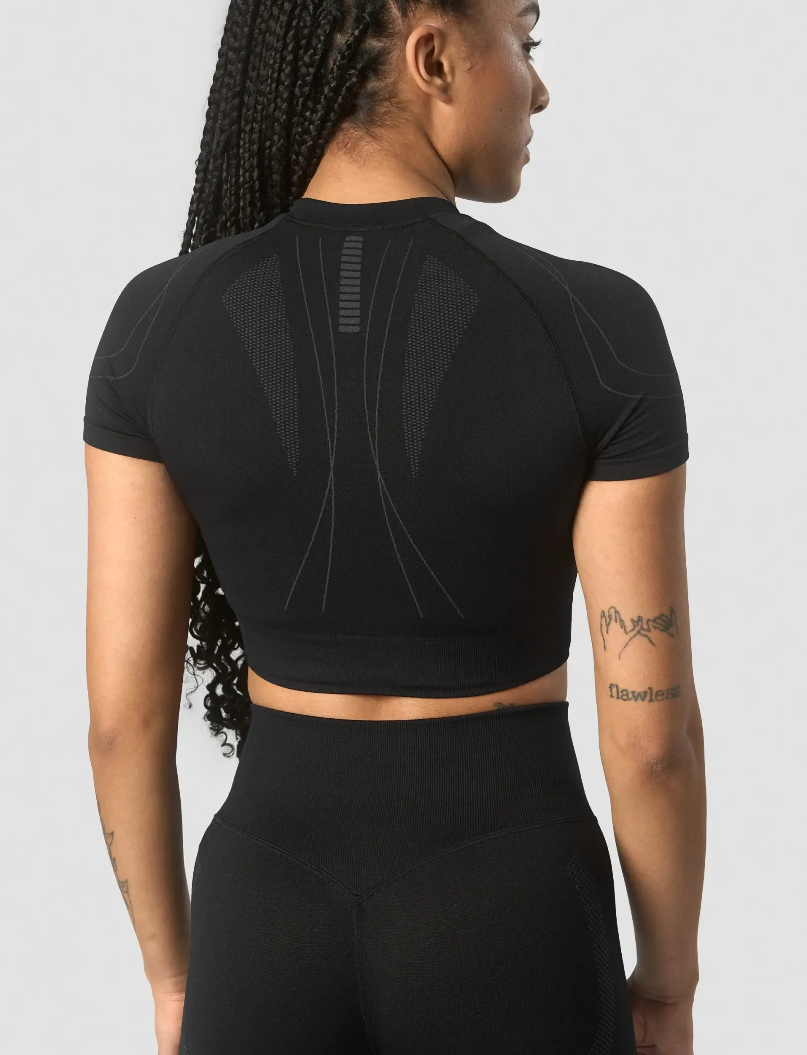 ICANIWILL - Ultra Seamless Cropped T-shirt Wmn - laveste priser - black - 5