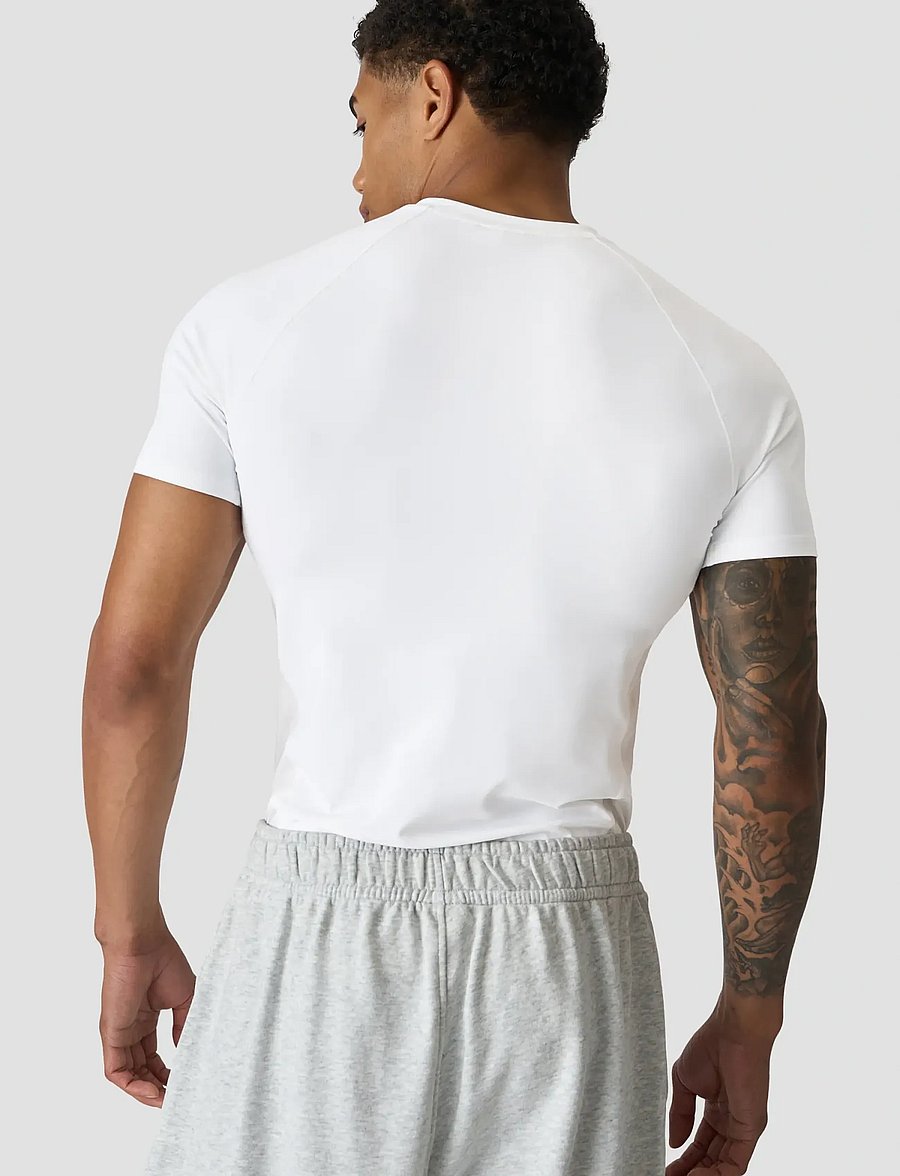 ICANIWILL - Stride Muscle Fit T-shirt Men - t-shirts - white snow - 4