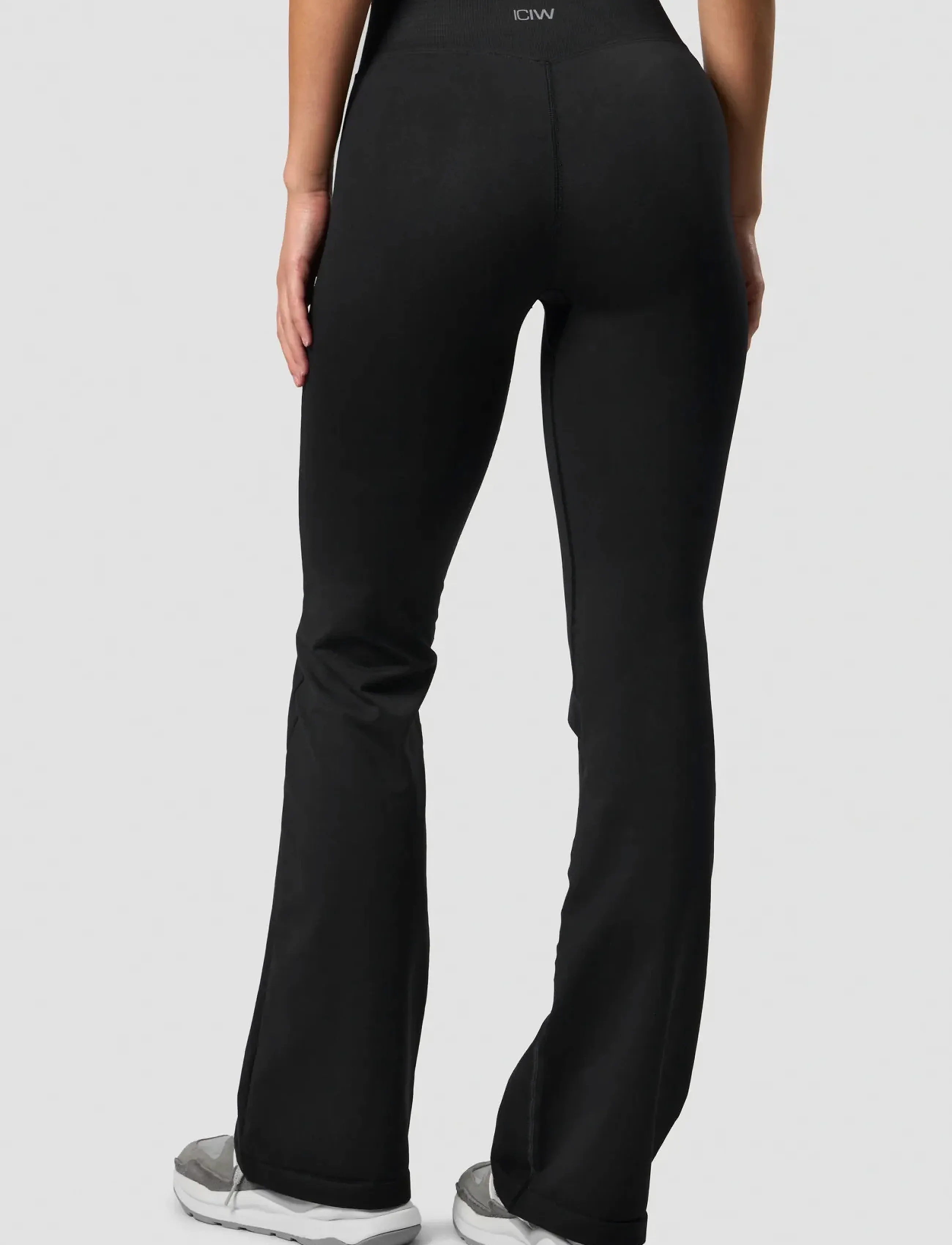 ICANIWILL Define Seamless Flared Tights W, Kvinder, Højtaljede Flared Tights, Sort, Str: XS