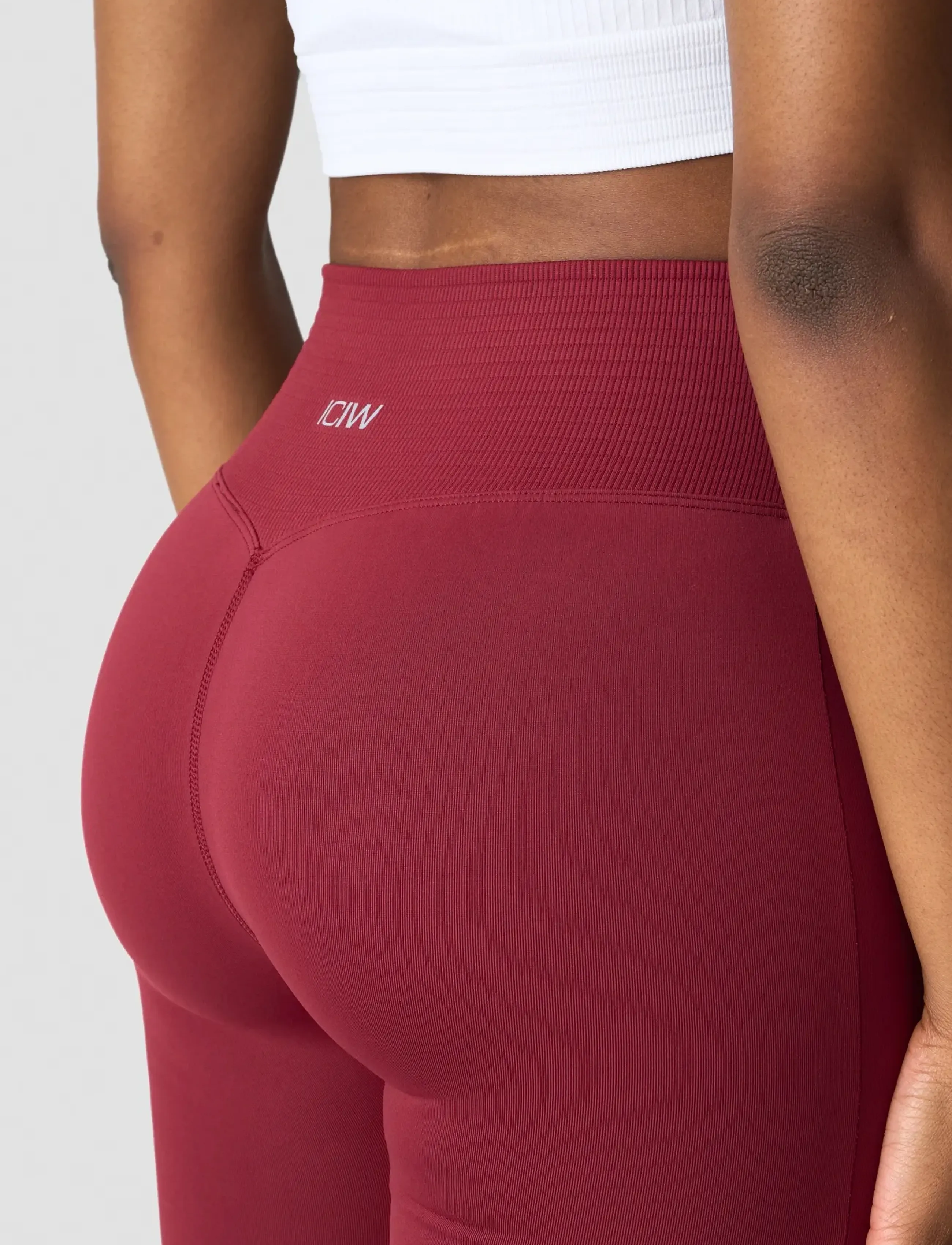 ICANIWILL - Define Seamless Flared Tights W - seamless tights - burgundy - 4